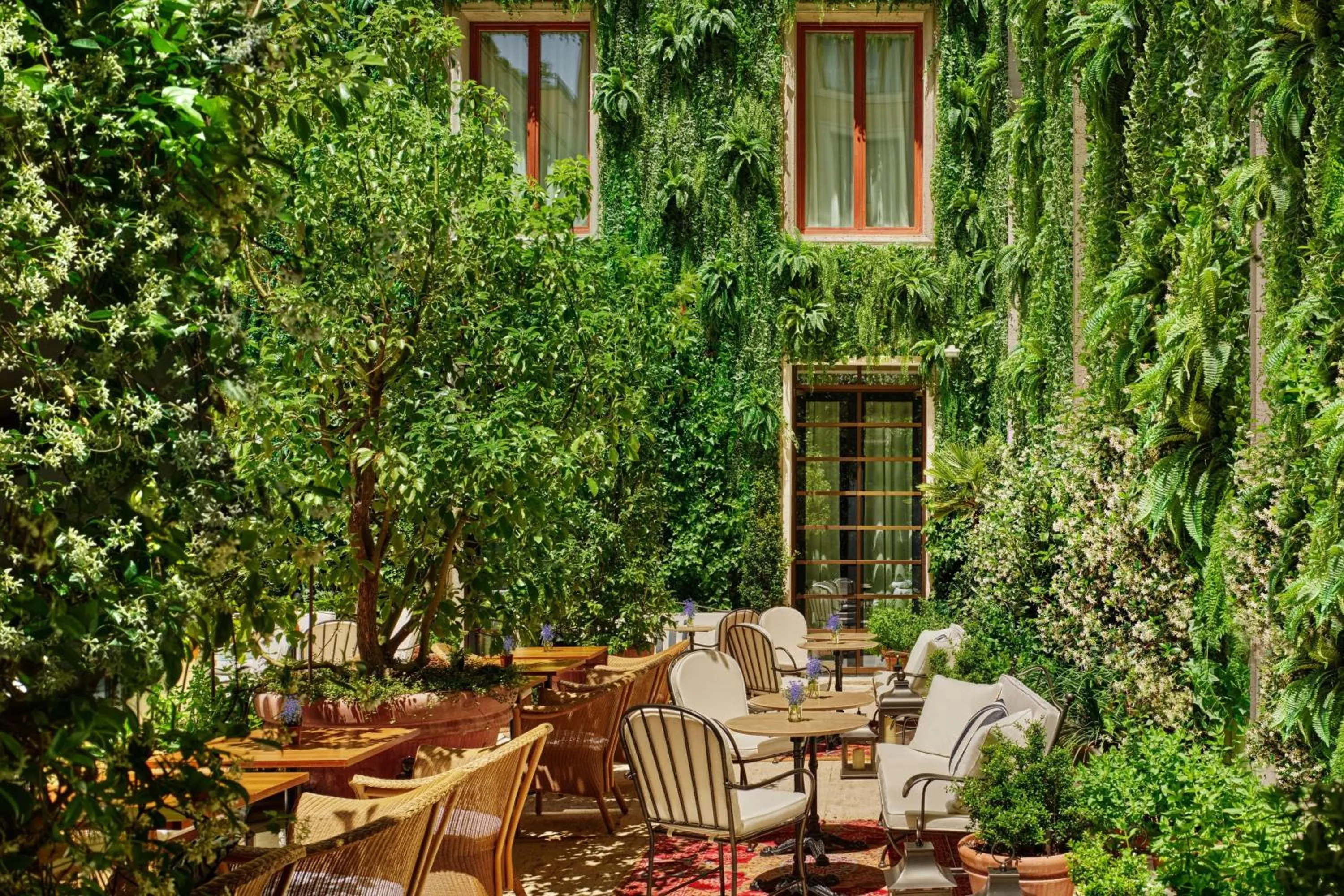 Restaurant/places to eat in The Rome EDITION