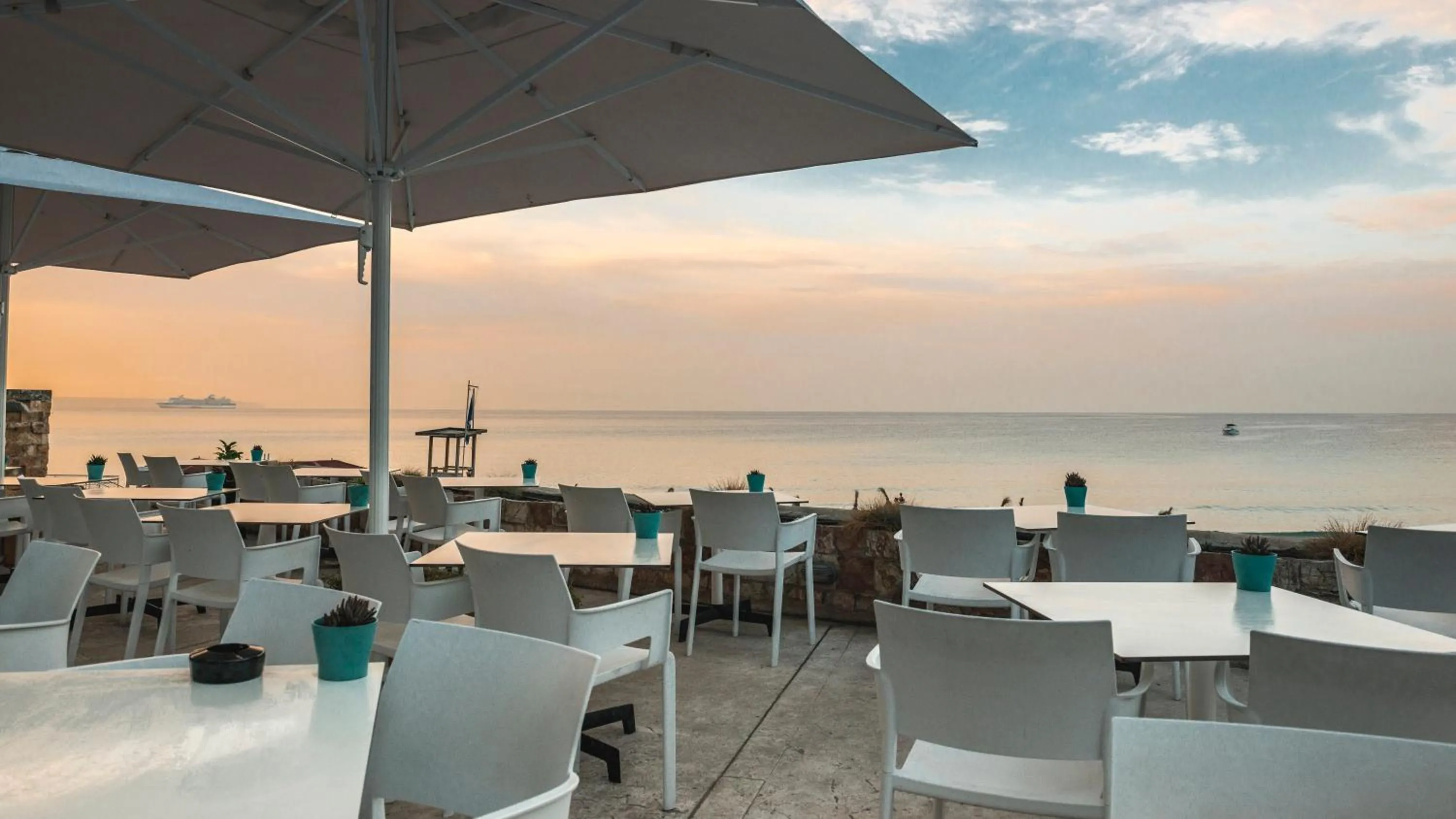 Restaurant/places to eat in Hotel Be Live Adults Only Marivent