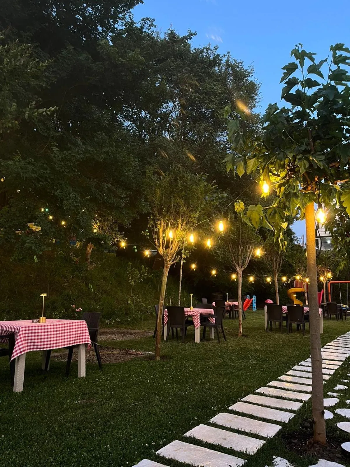 Restaurant/places to eat in Padel Olivia's Hill Resort