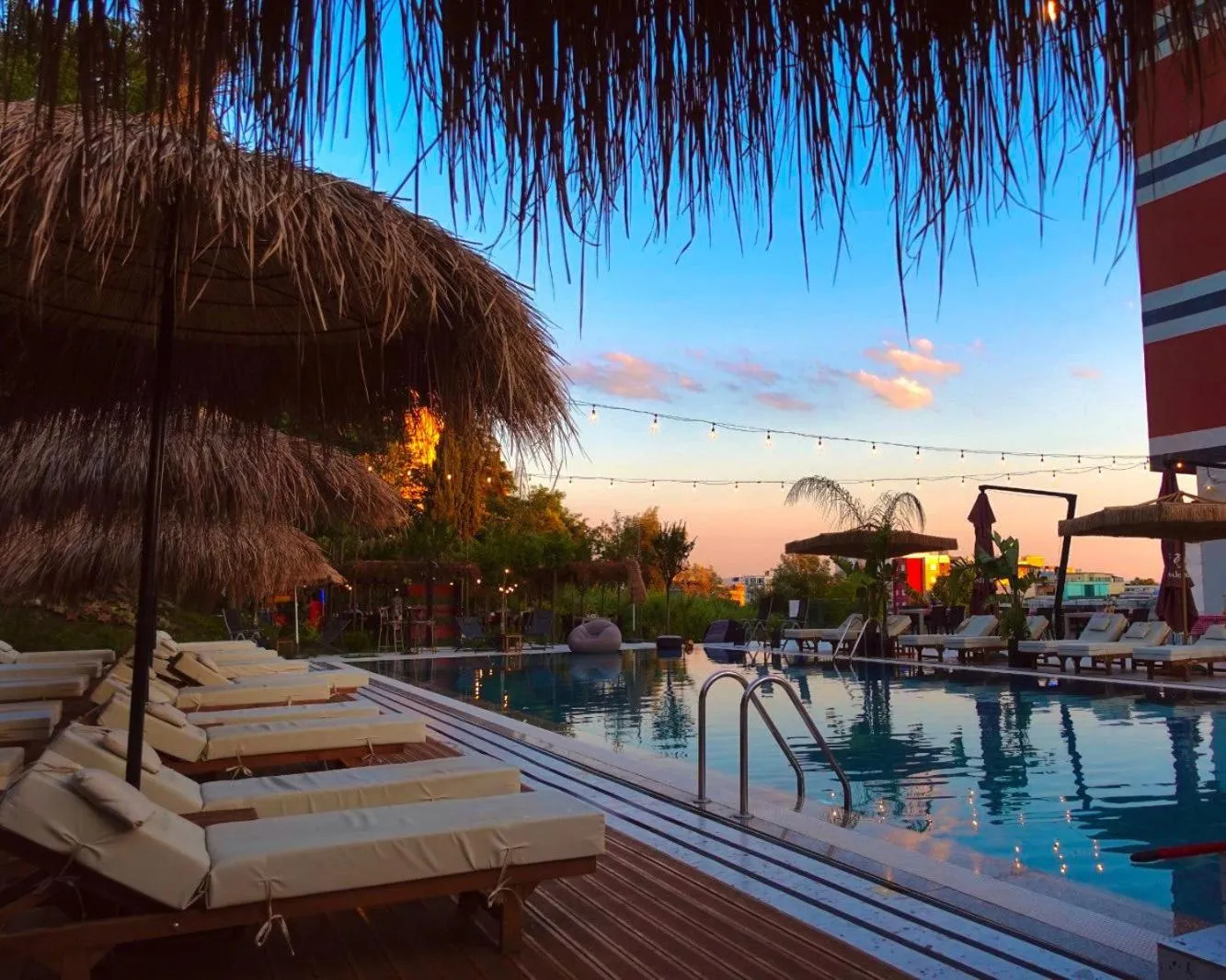 Pool view in Padel Olivia's Hill Resort