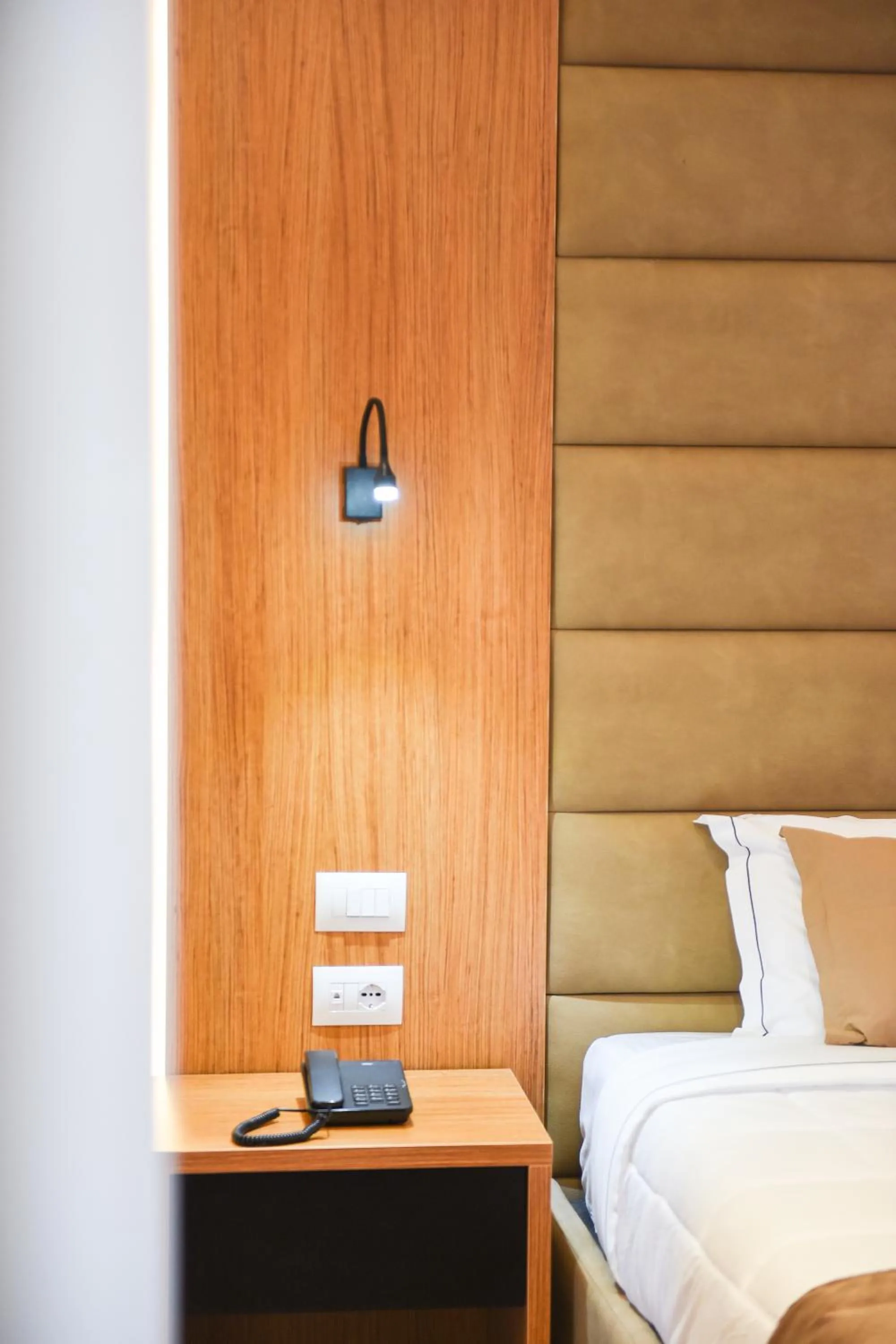 Spring in Padel Olivia's Hill Resort