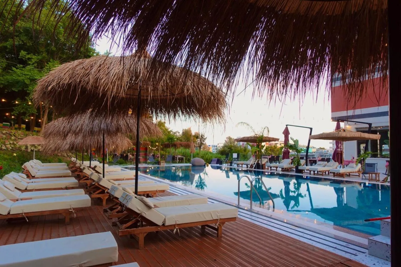 Pool view in Padel Olivia's Hill Resort