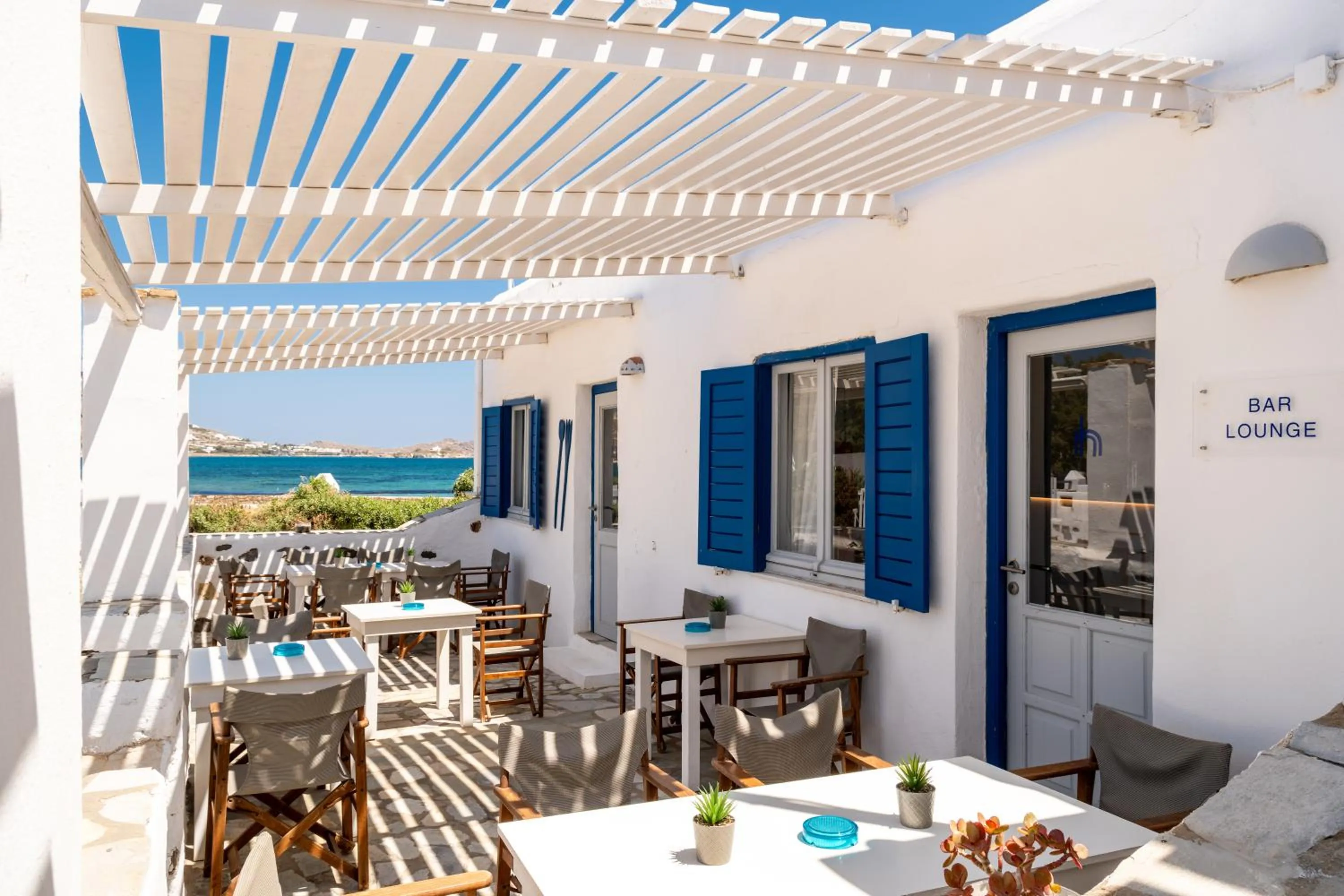 Lounge or bar in Naoussa Hotel Paros by Booking Kottas