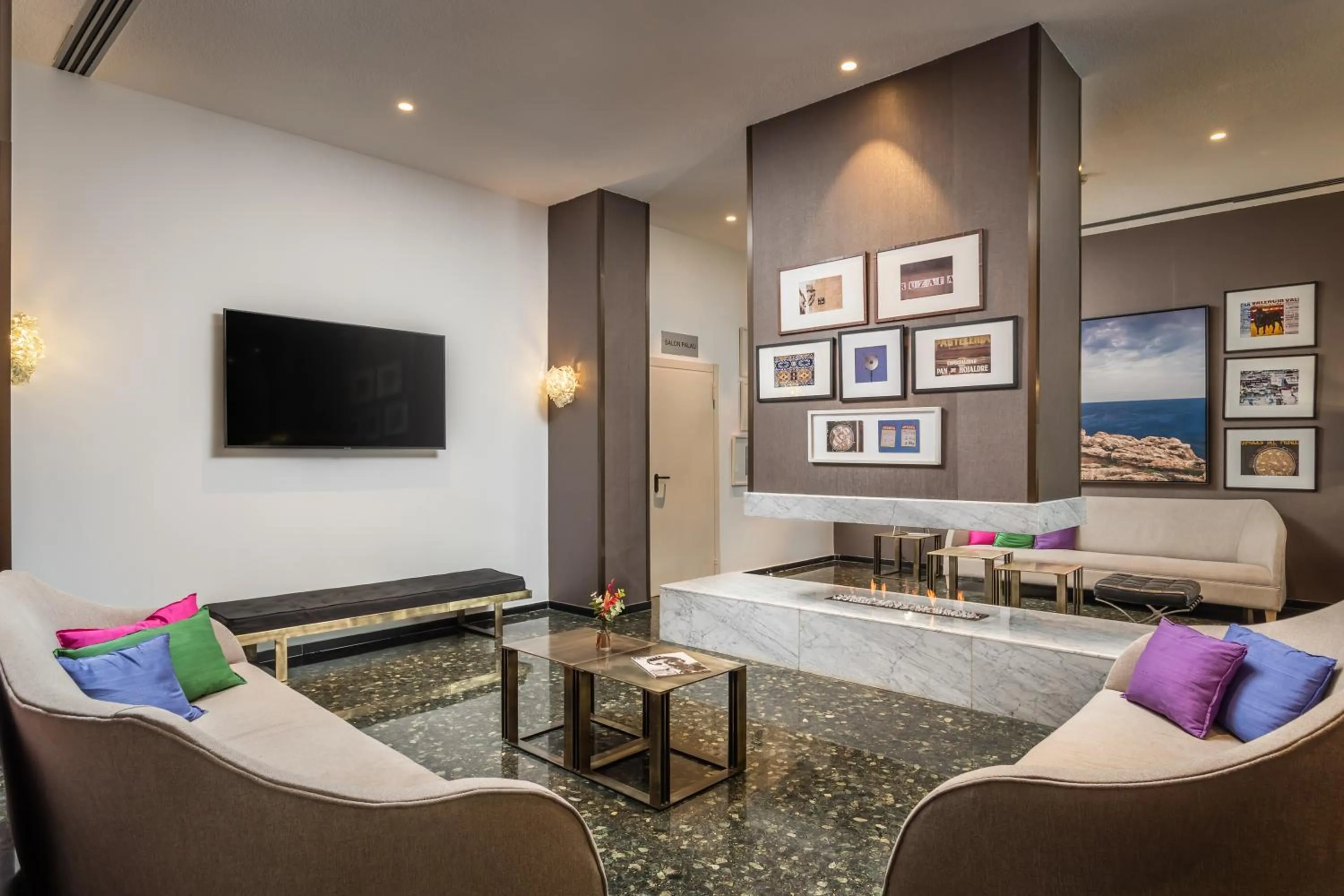 Lobby or reception in Hotel Medium Valencia