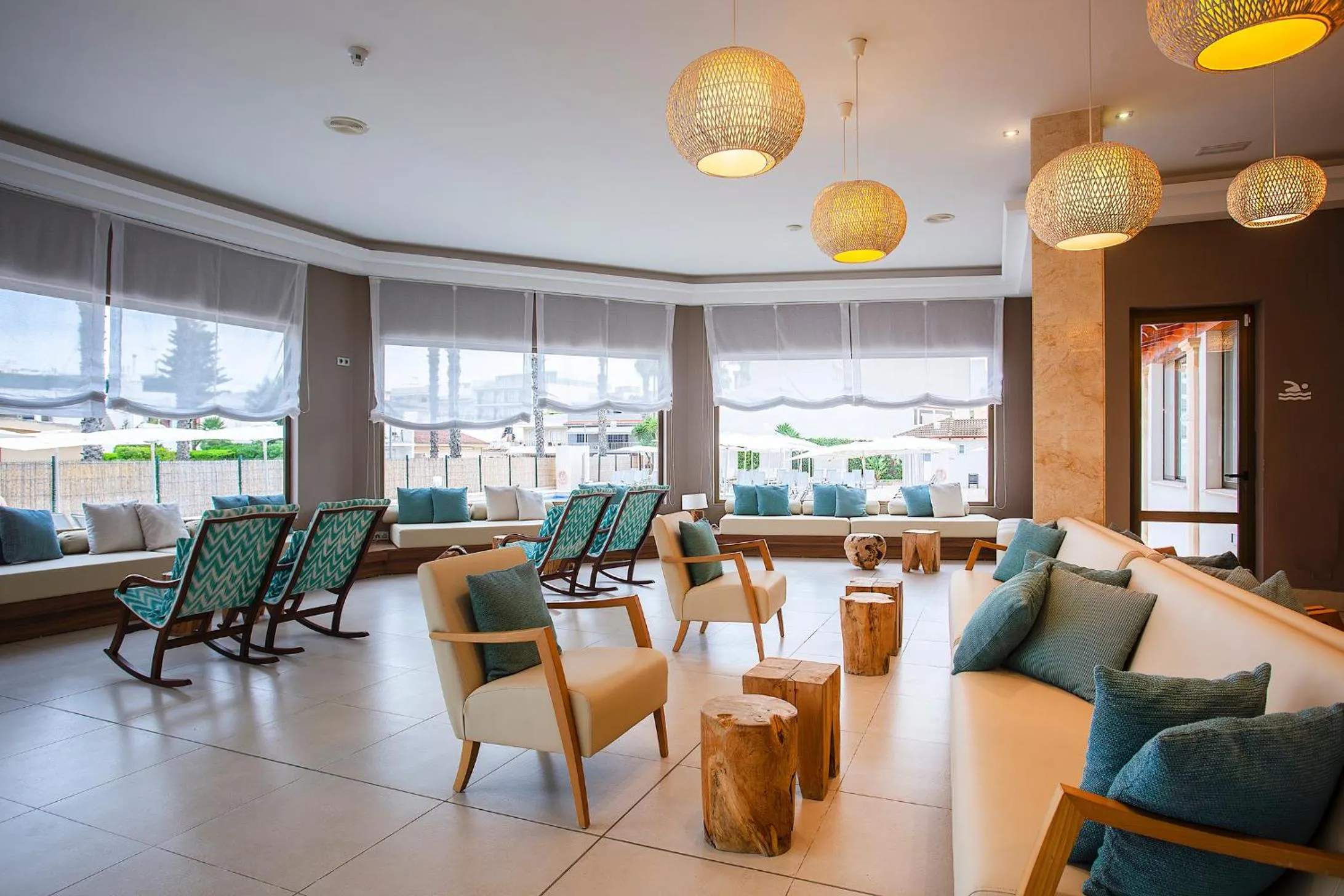 Living room in BQ Can Picafort Hotel