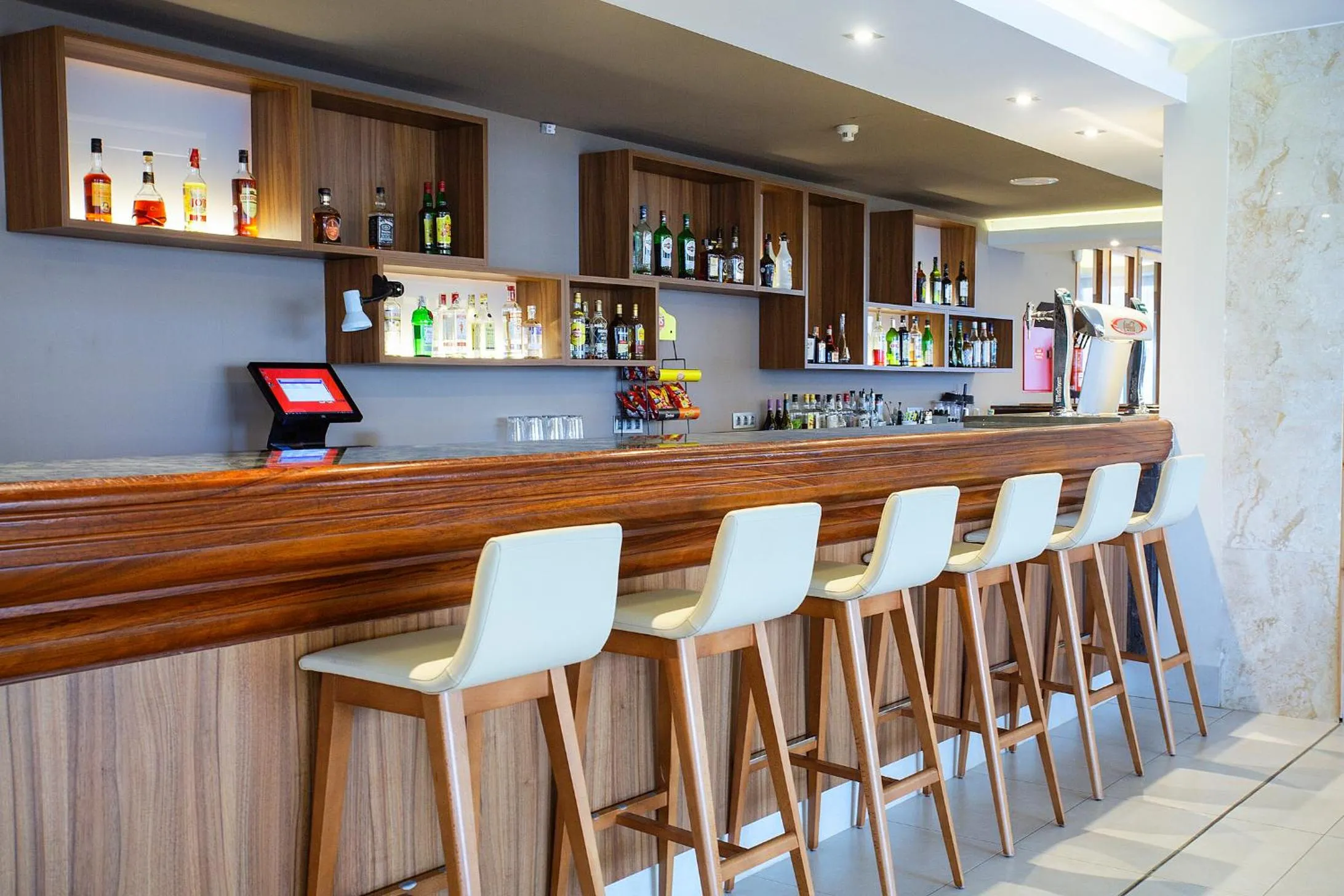 Lounge or bar in BQ Can Picafort Hotel