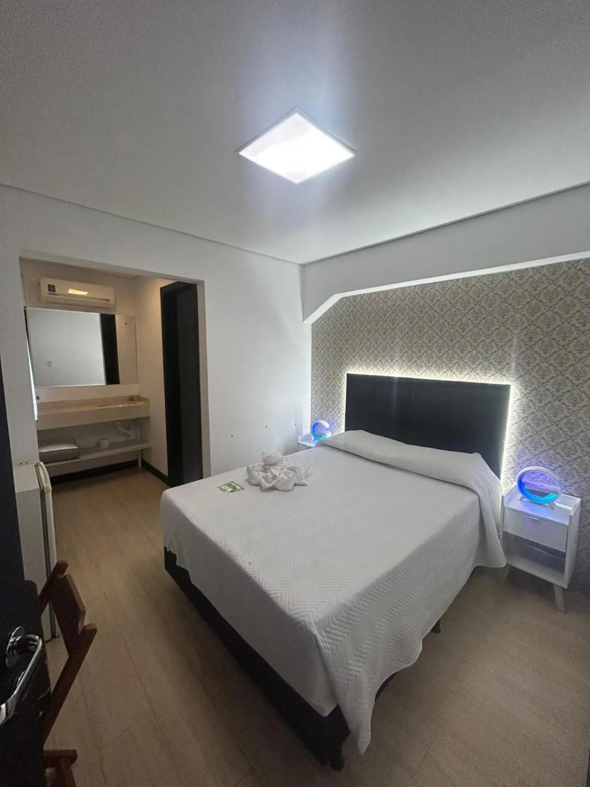 Photo of the whole room, Bed in 55 Smart Hotel