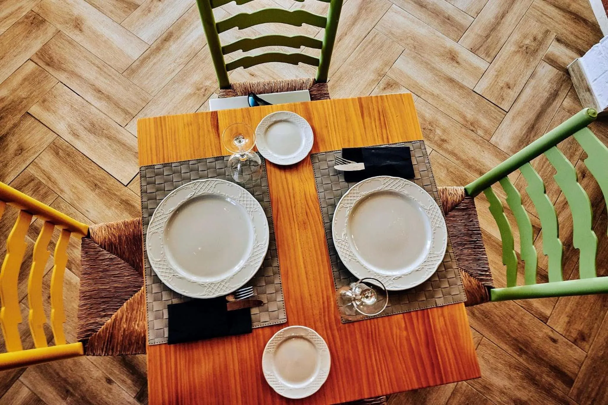 Restaurant/places to eat in Hotel Ronda Valley