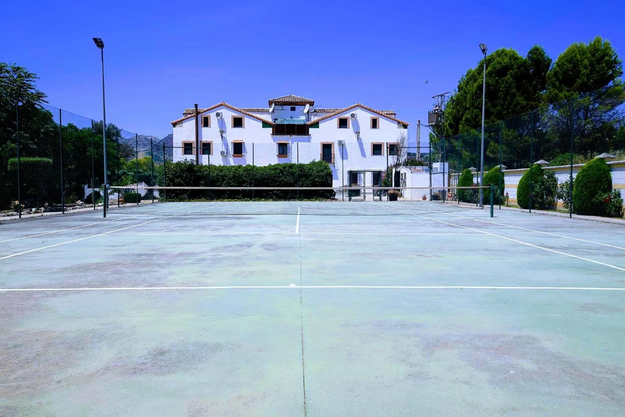Tennis court in Hotel Ronda Valley