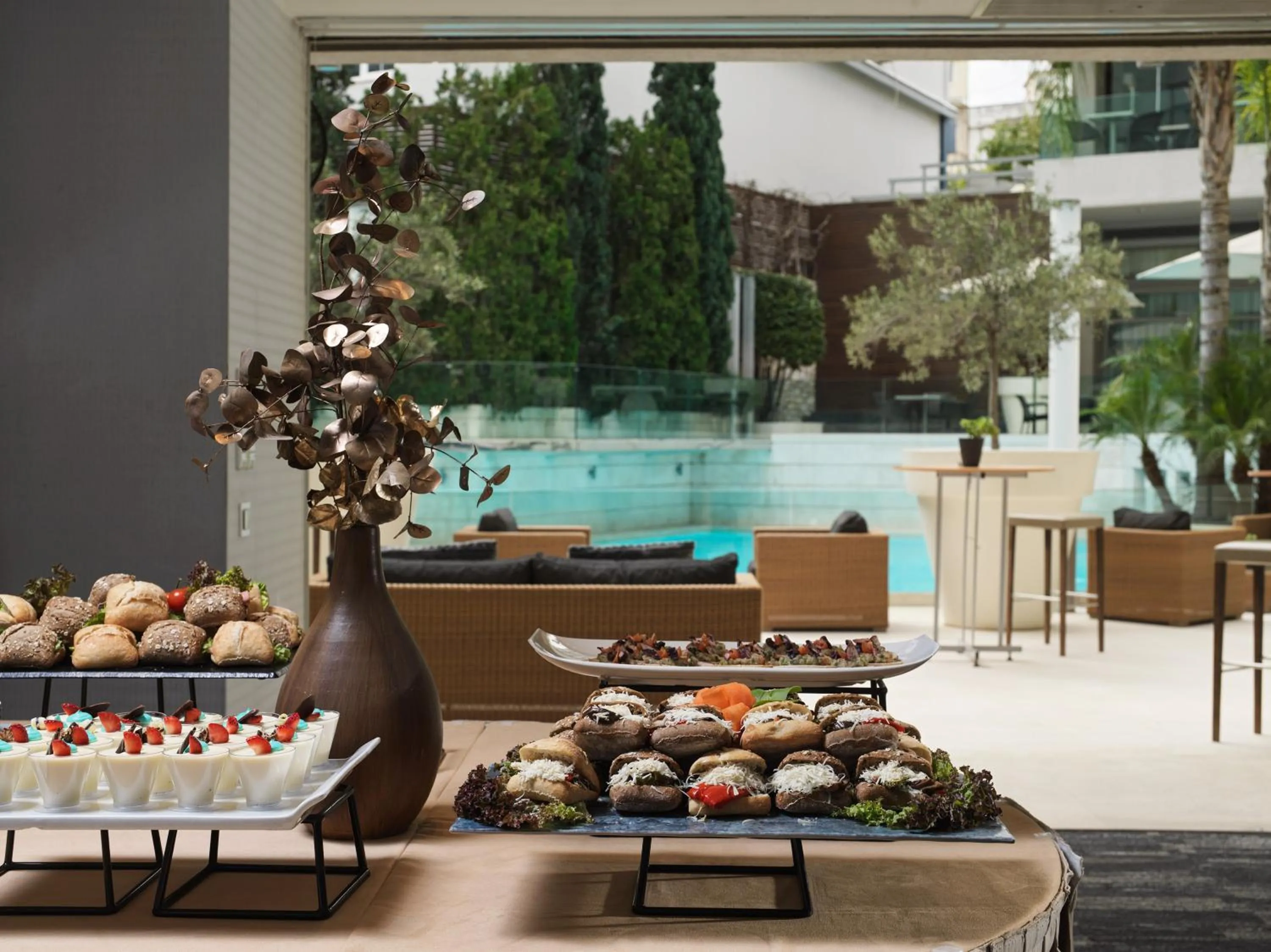 Food and drinks in Galaxy Iraklio Hotel