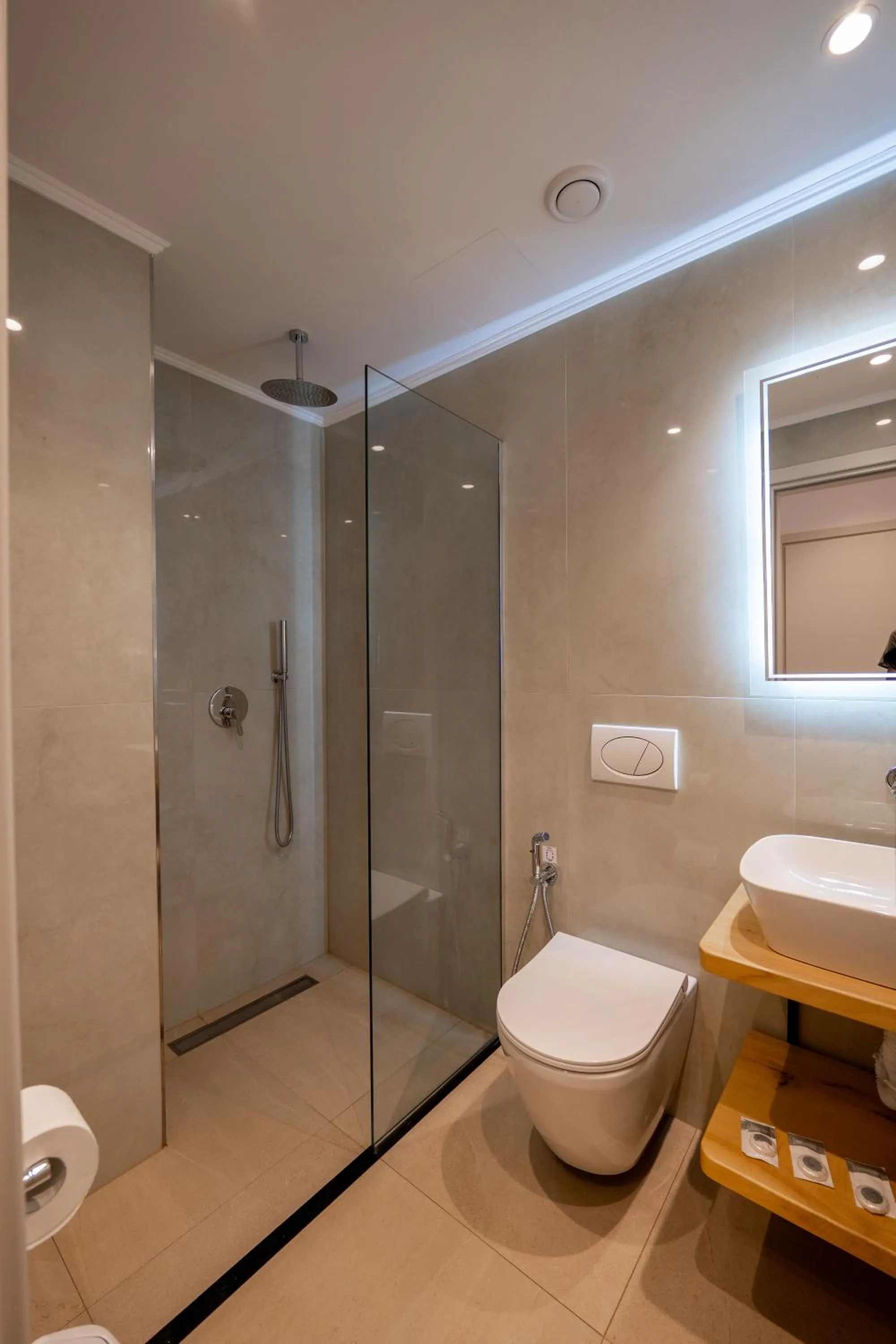 Bathroom in Monel Hotel