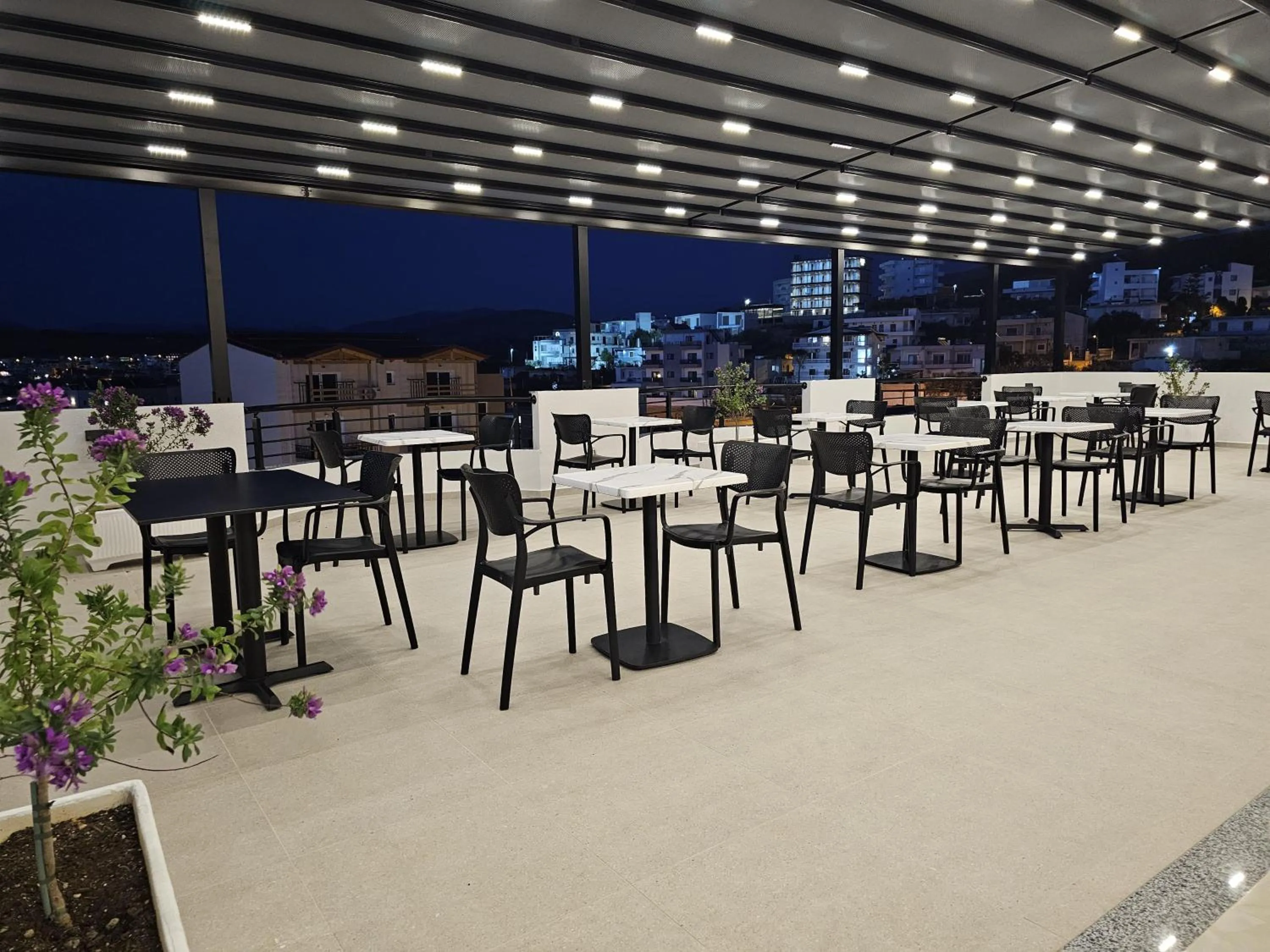 Balcony/Terrace in Monel Hotel