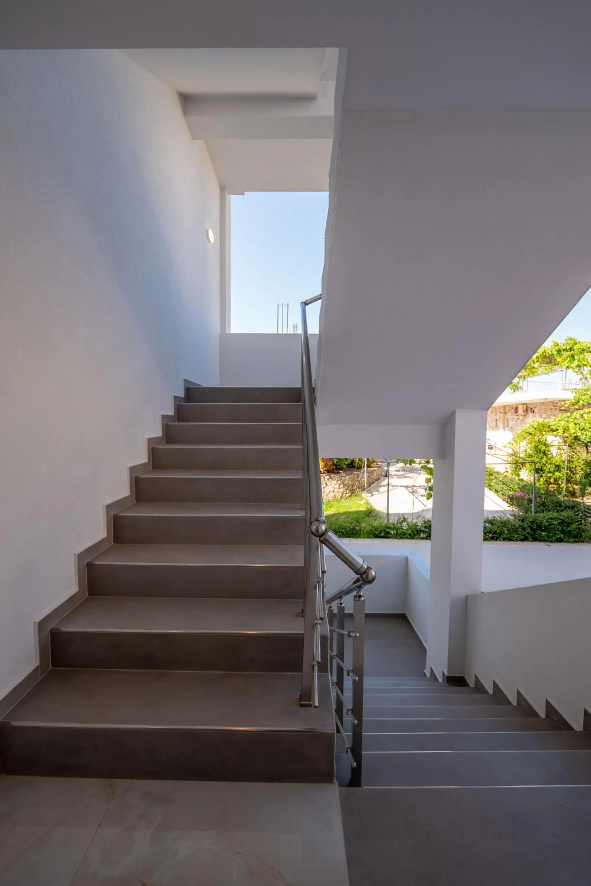 Facade/entrance in Monel Hotel