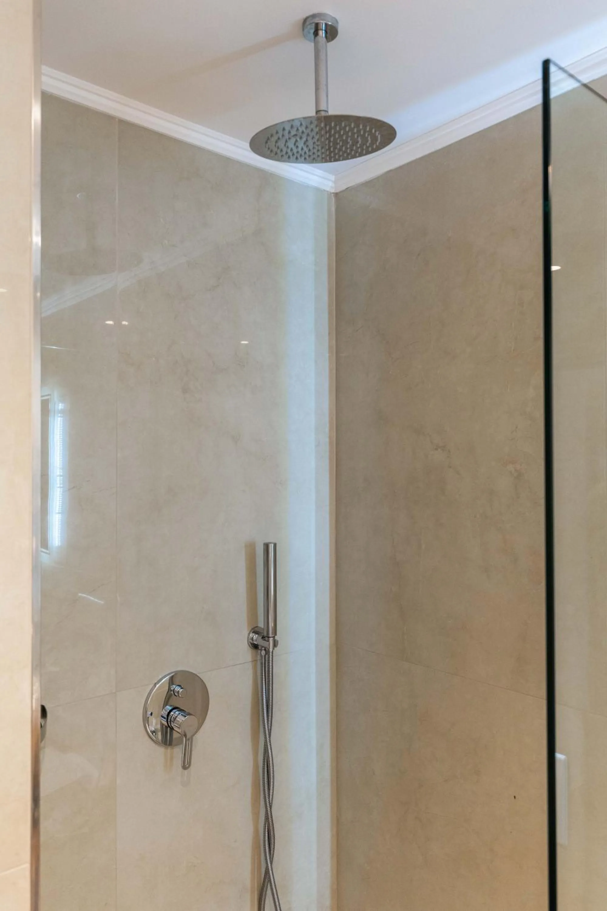 Shower in Monel Hotel