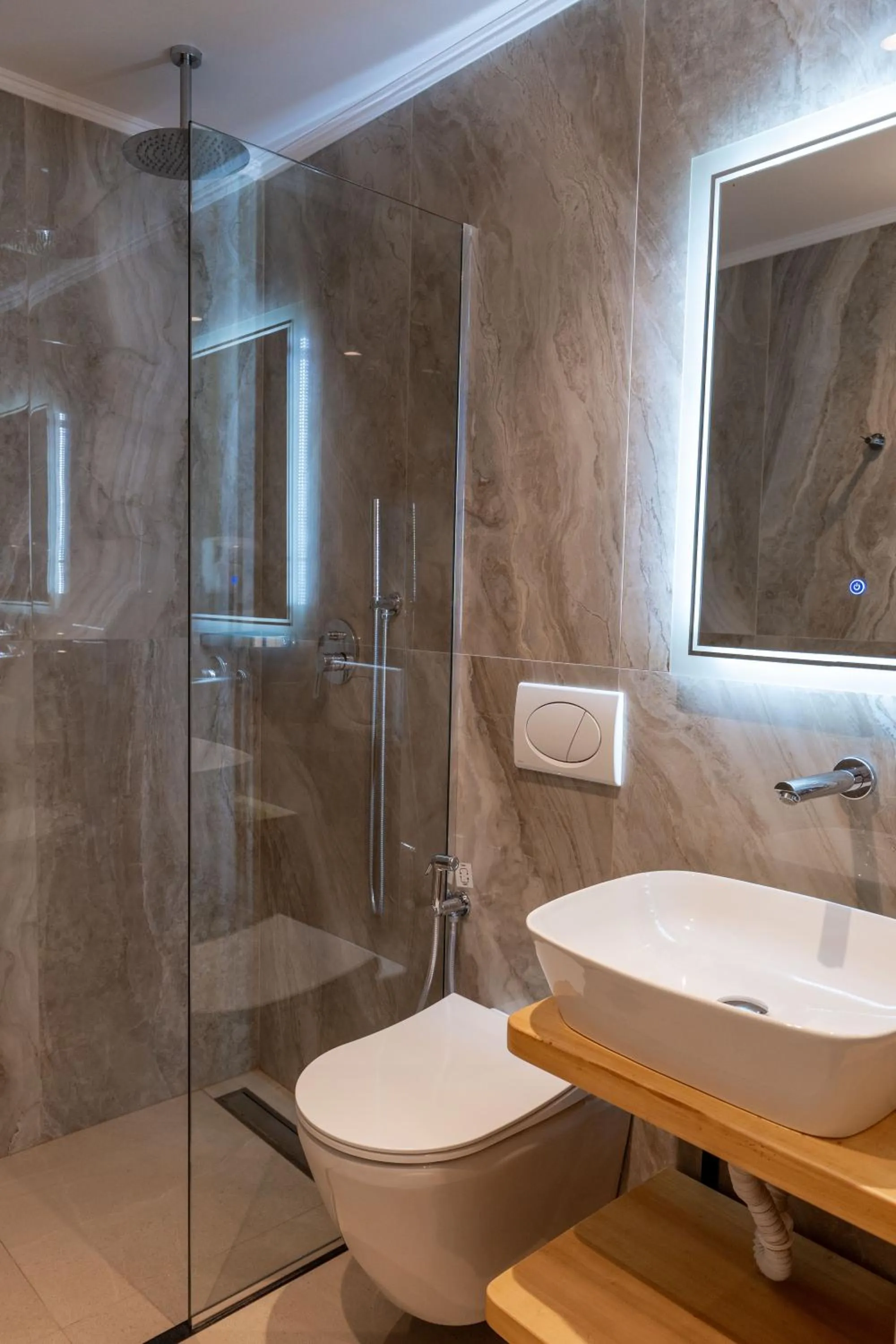 Bathroom in Monel Hotel