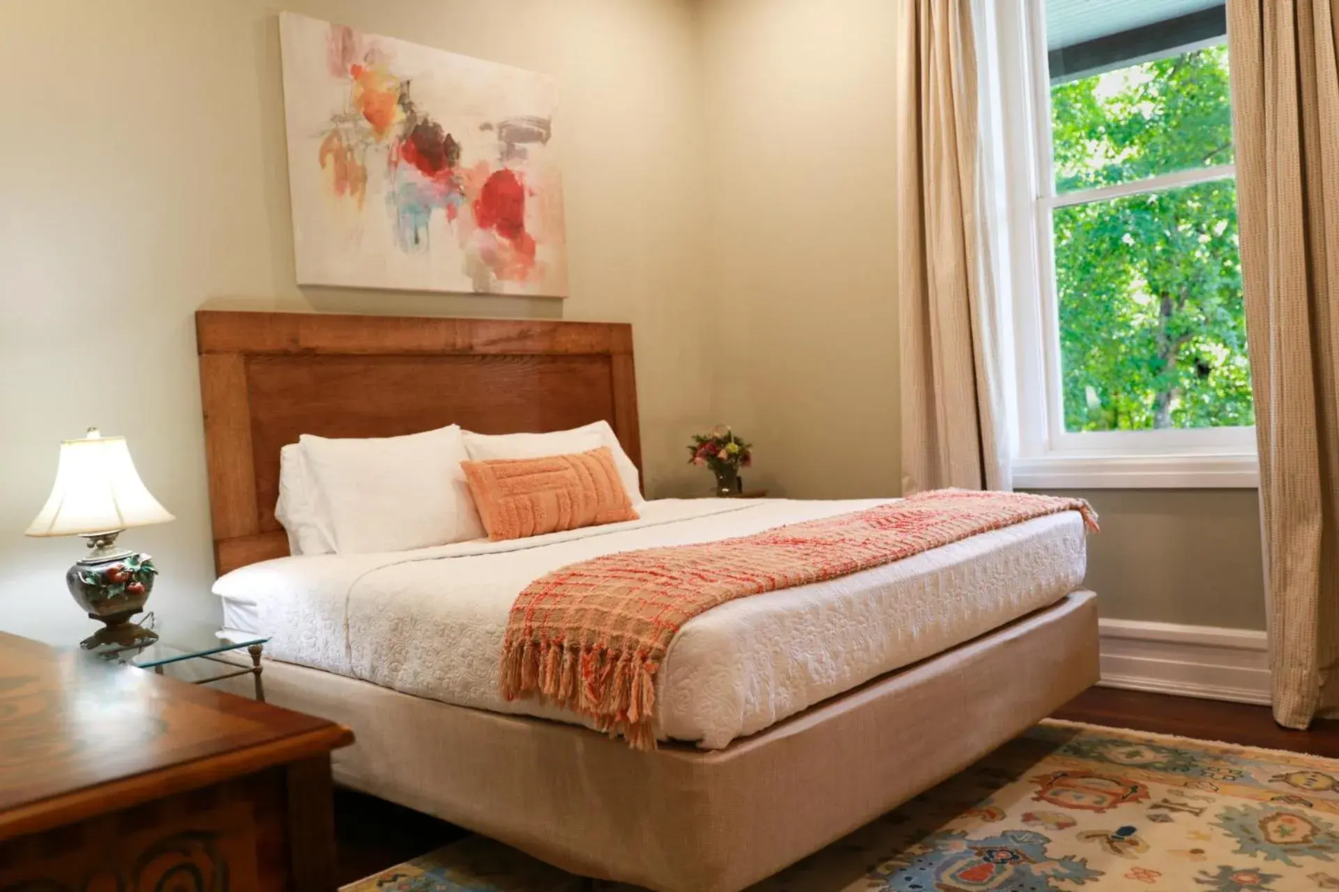 Double Room with Patio in Summit Street Inns Double Room with Patio in Summit Street Inns