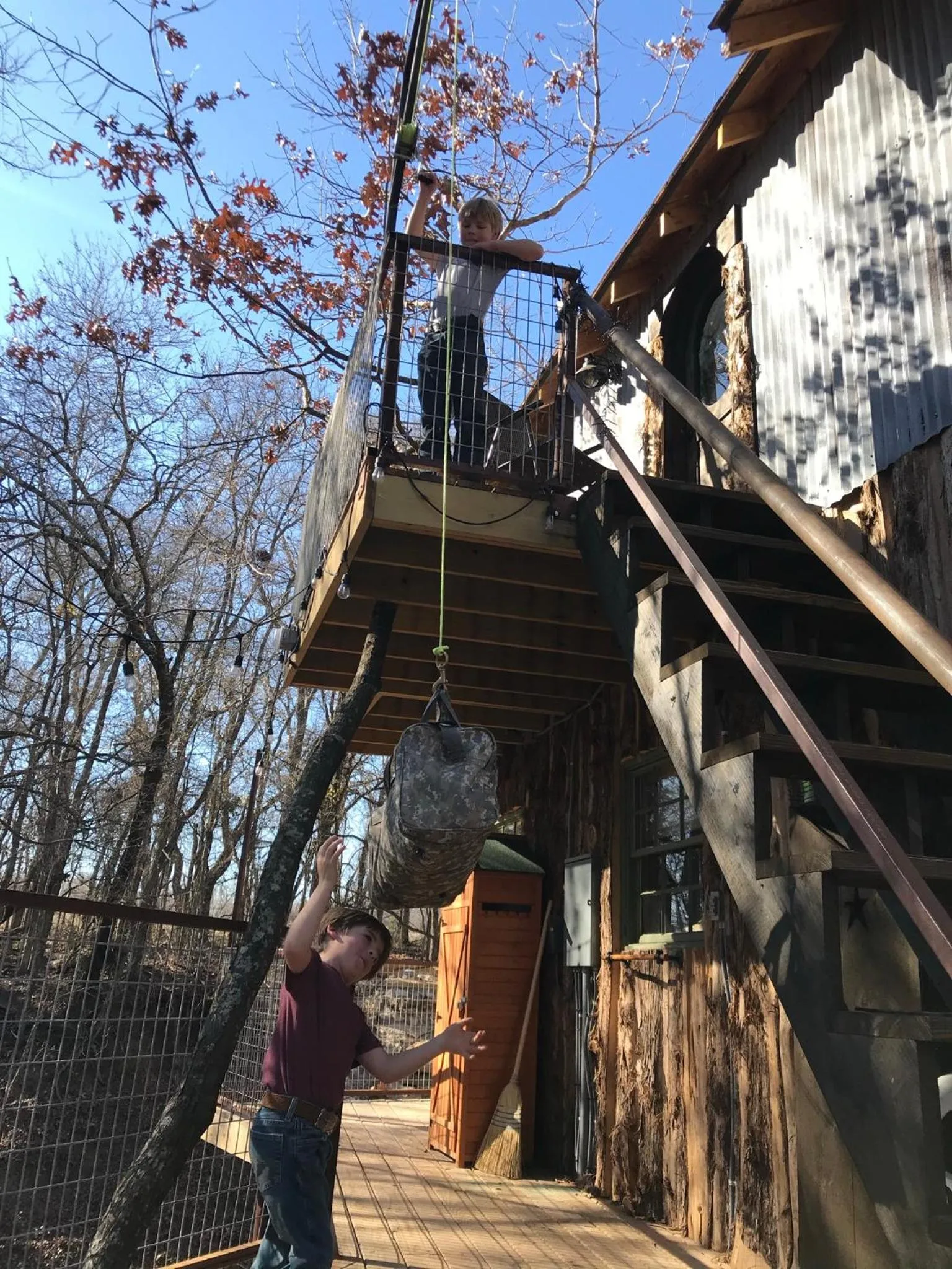 Hobbit Treehouse with waterfall on the Brazos River! 350 acres! Tubing! Petting zoo!