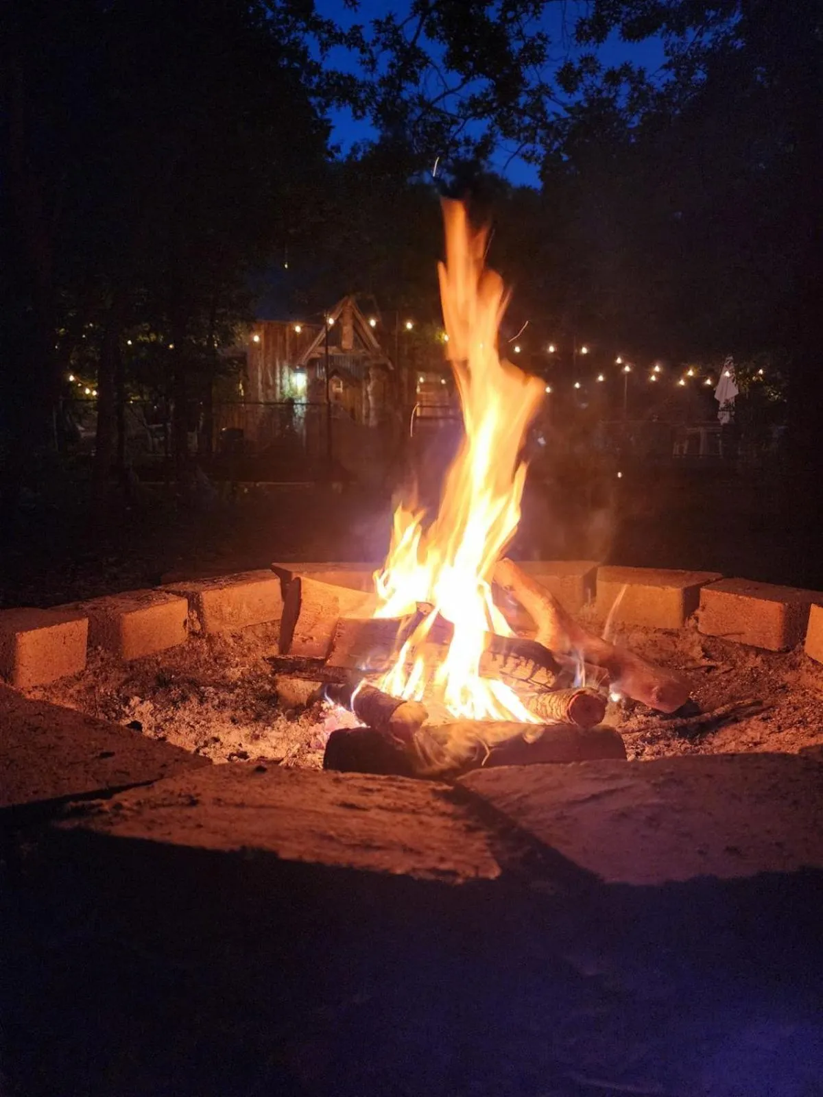 Hobbit Treehouse with waterfall on the Brazos River! 350 acres! Tubing! Petting zoo!