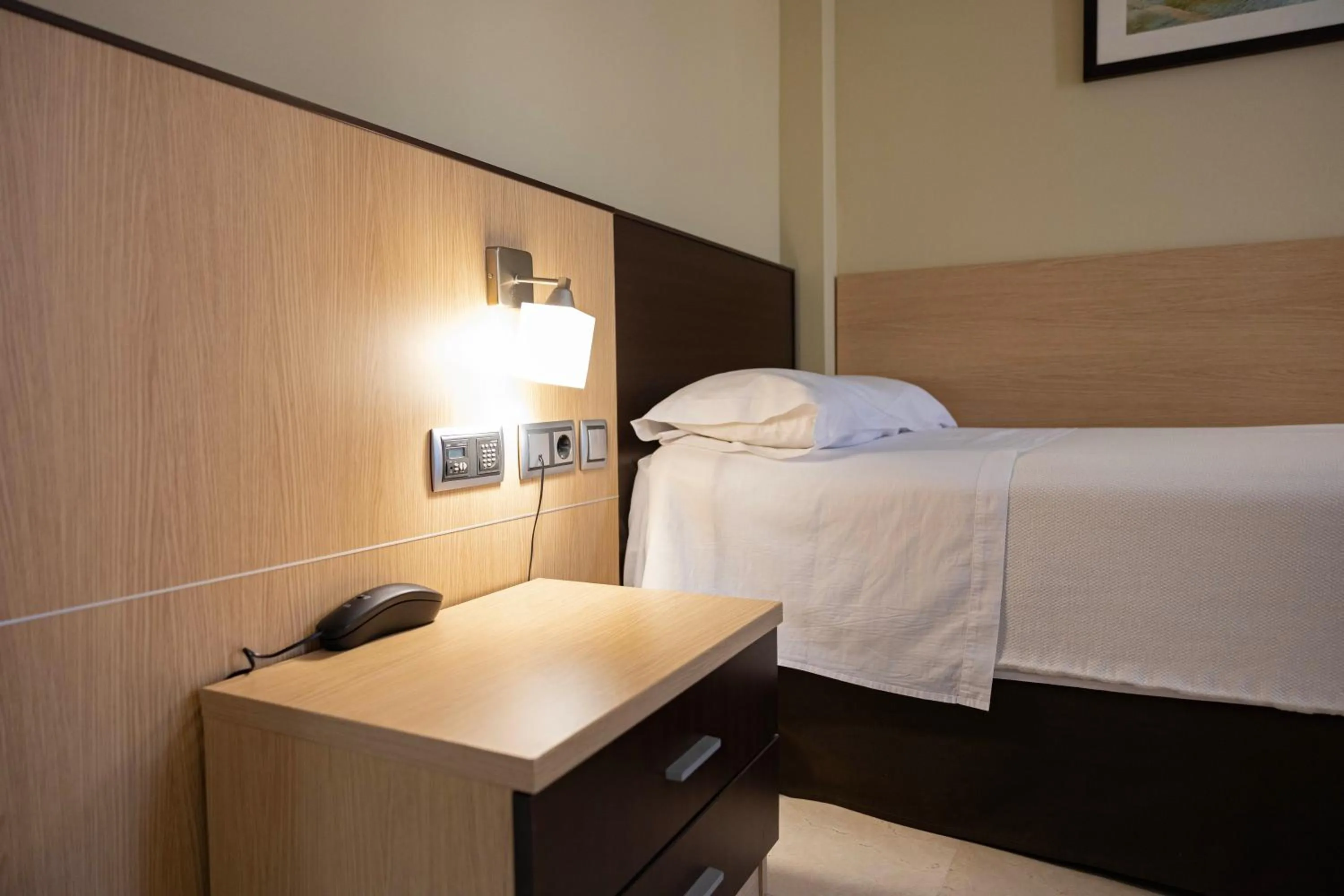 Bedroom, Bed in Hotel Flamingo