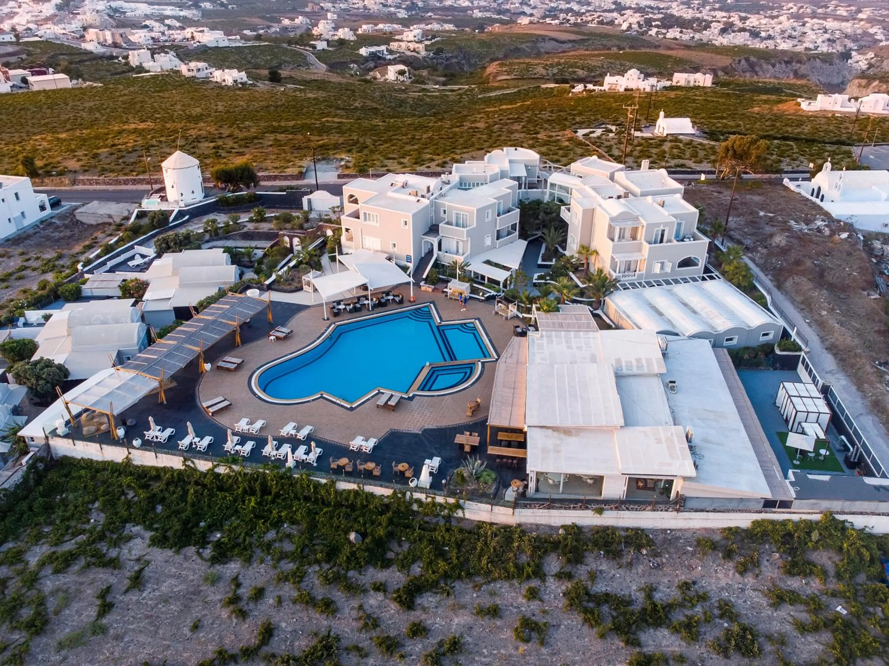 Property building in Orizontes Hotel Santorini