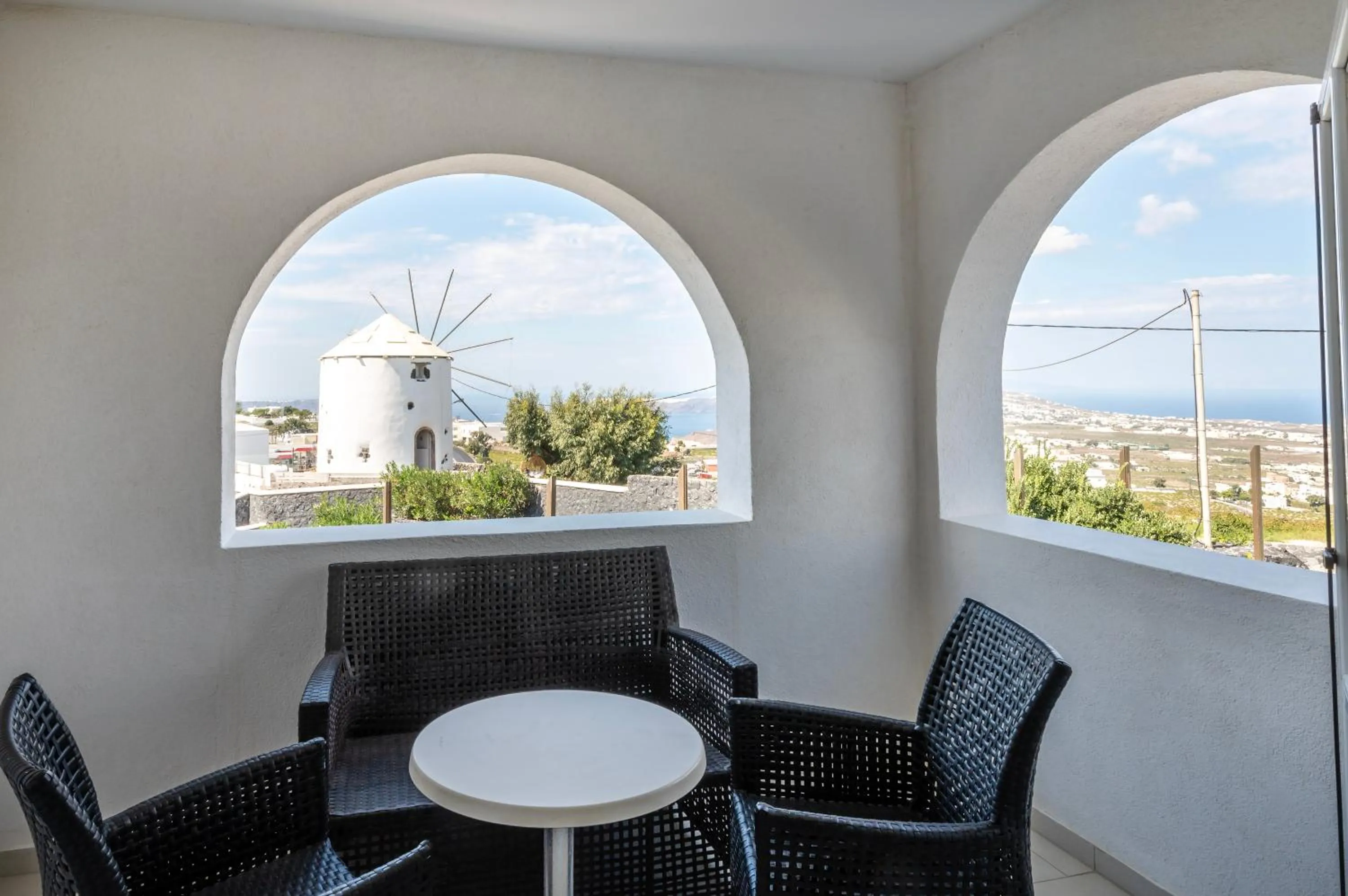 Balcony/Terrace in Orizontes Hotel Santorini