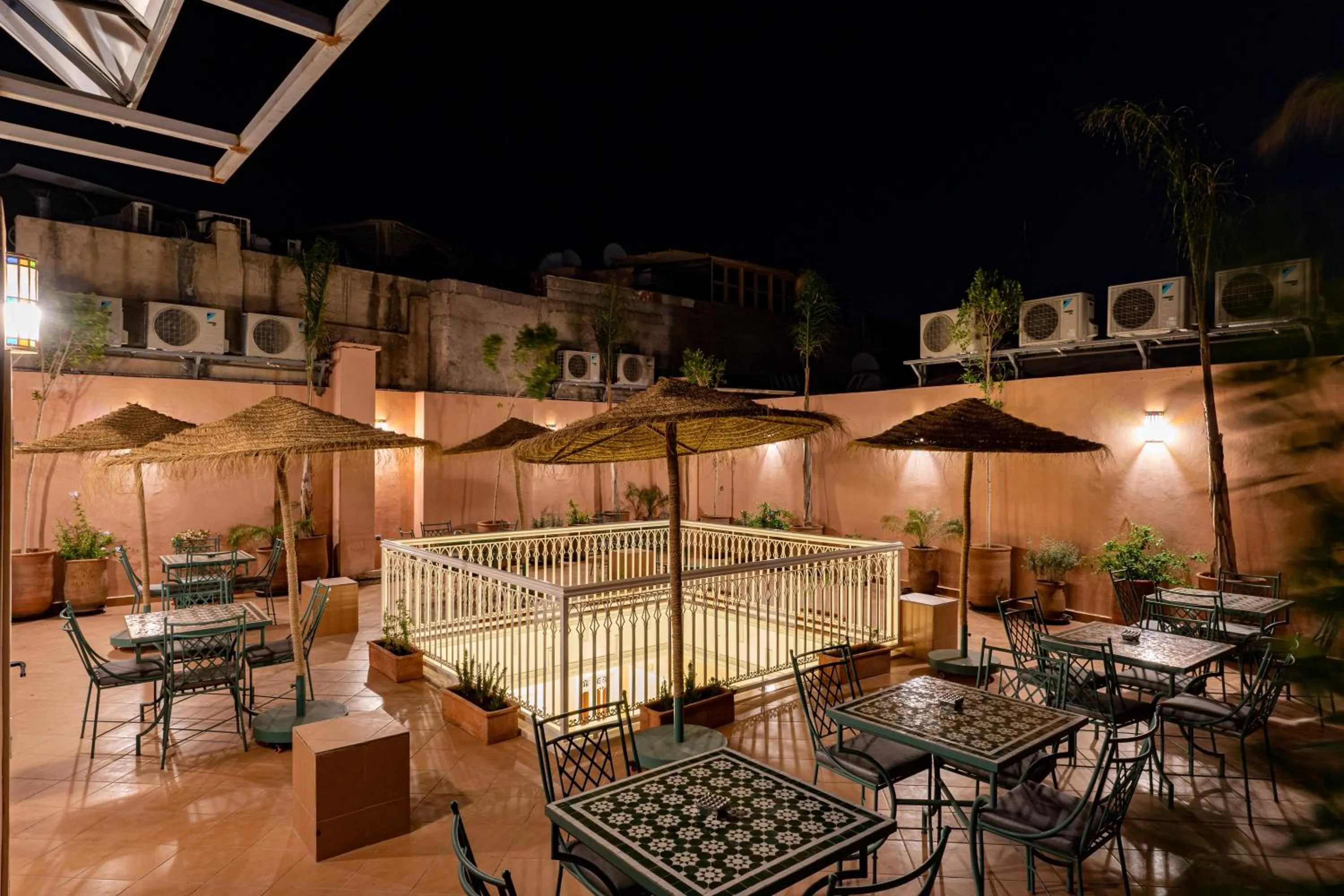 Restaurant/places to eat in HOTEL RIAD CHAMI