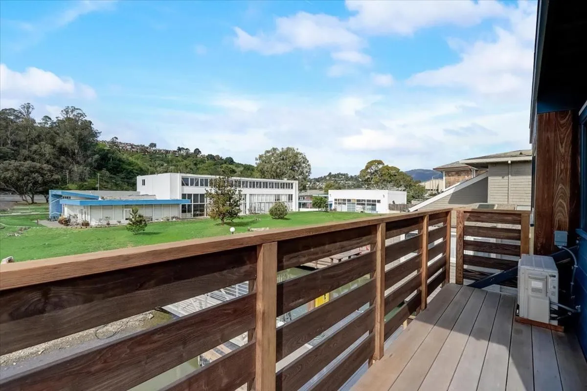 Property building in Floating Condos of Commodore 11