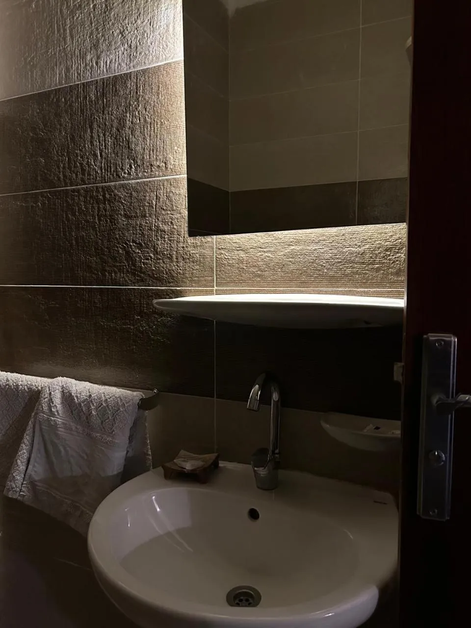 Bathroom in Pyramids Road Guest House