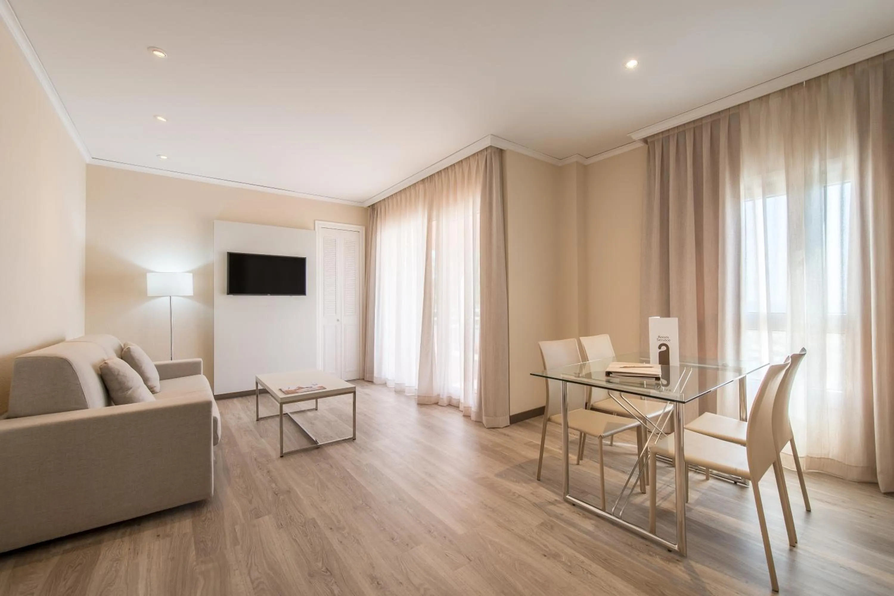 Oliva Nova Beach & Golf Hotel