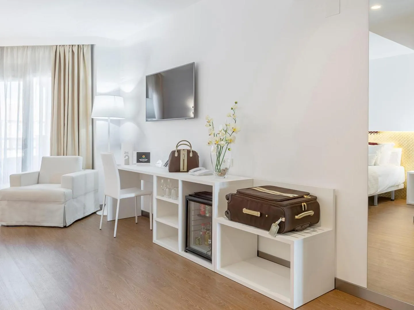 Bed in Oliva Nova Beach & Golf Hotel