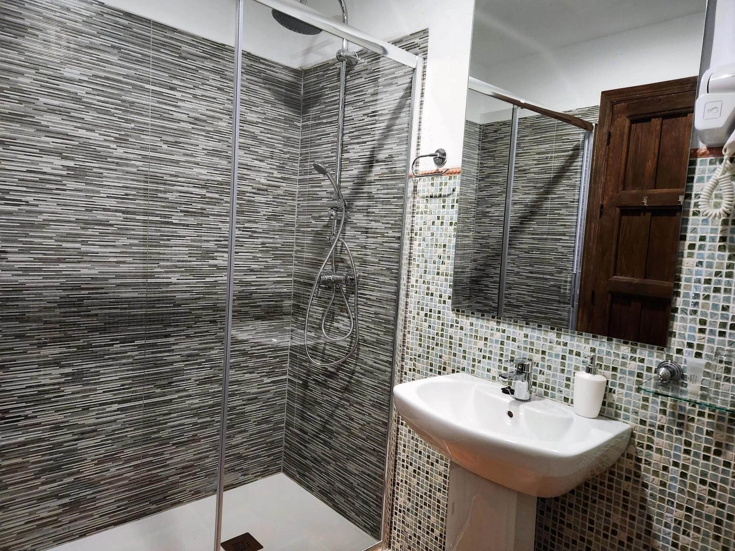 Shower in Posada La Plaza