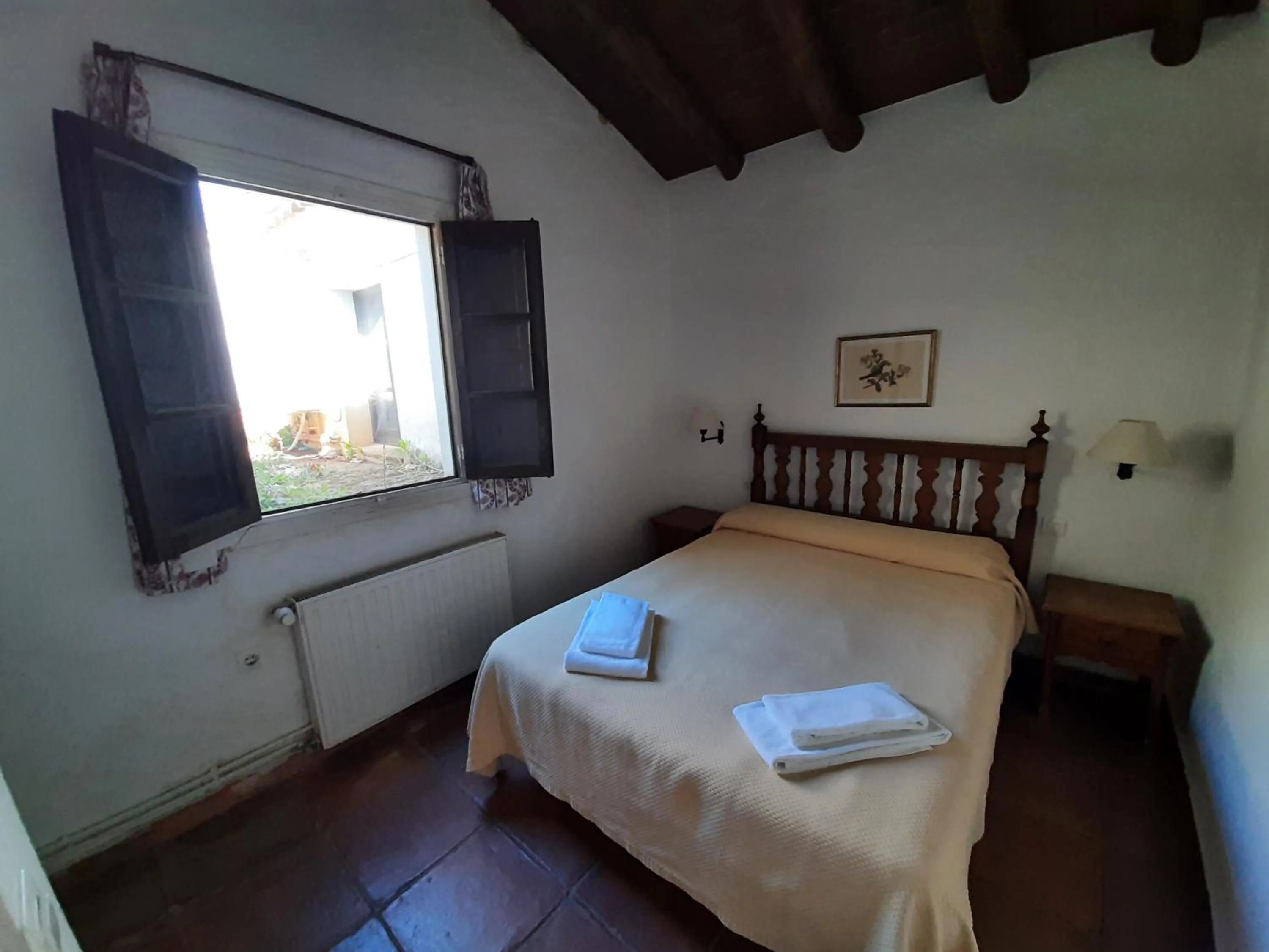 Property building, Bed in Finca Valbono Apartamentos Rurales y Hotel