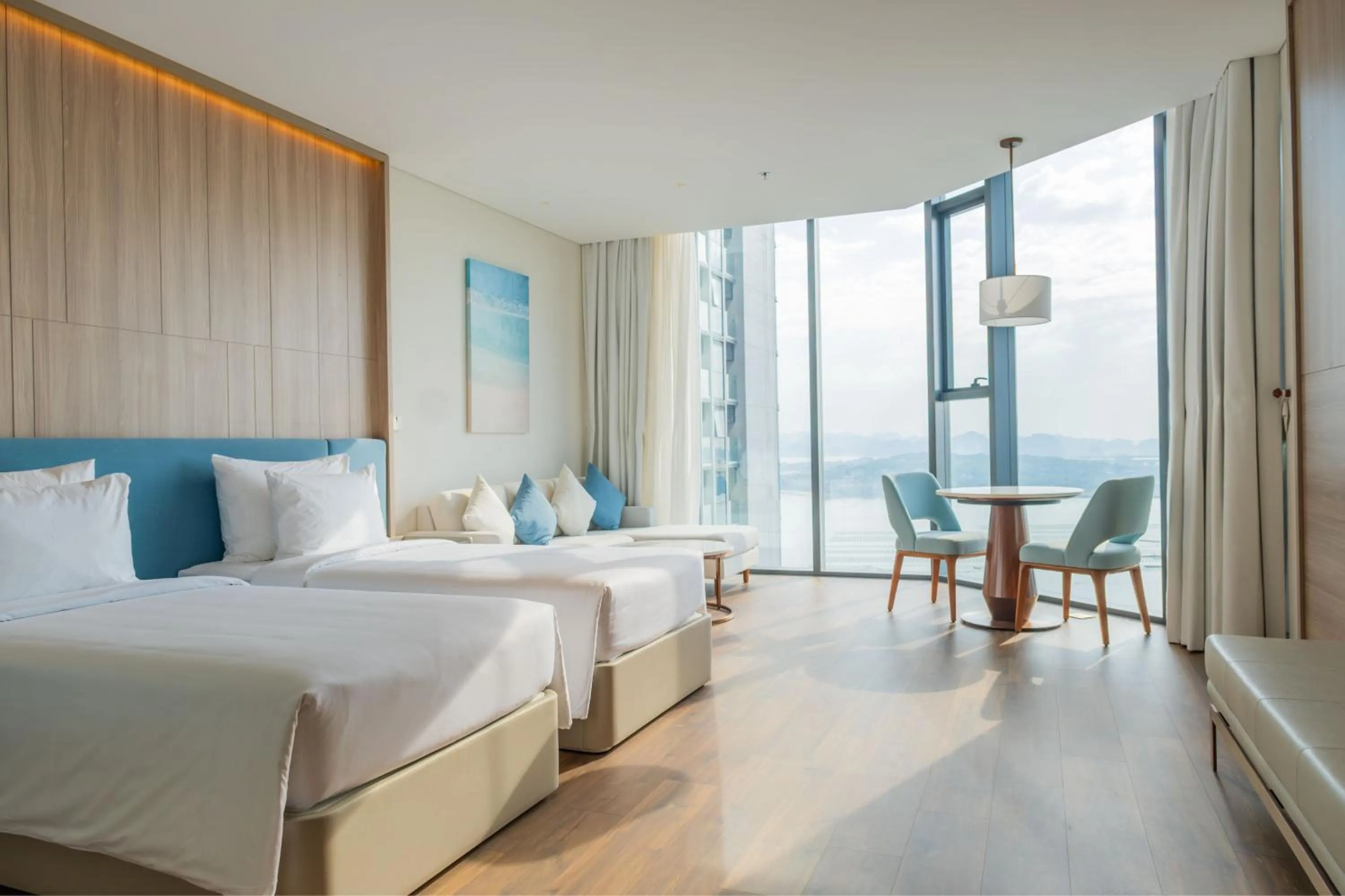 Bed in A La Carte Ha Long Bay Residence