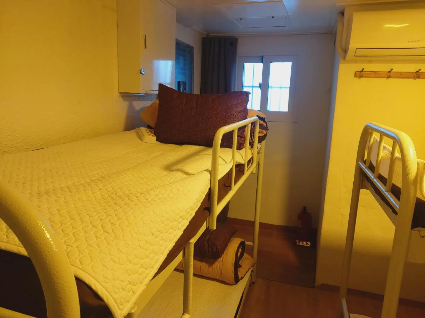 Bed in Seoul Guesthouse Foreigners Only