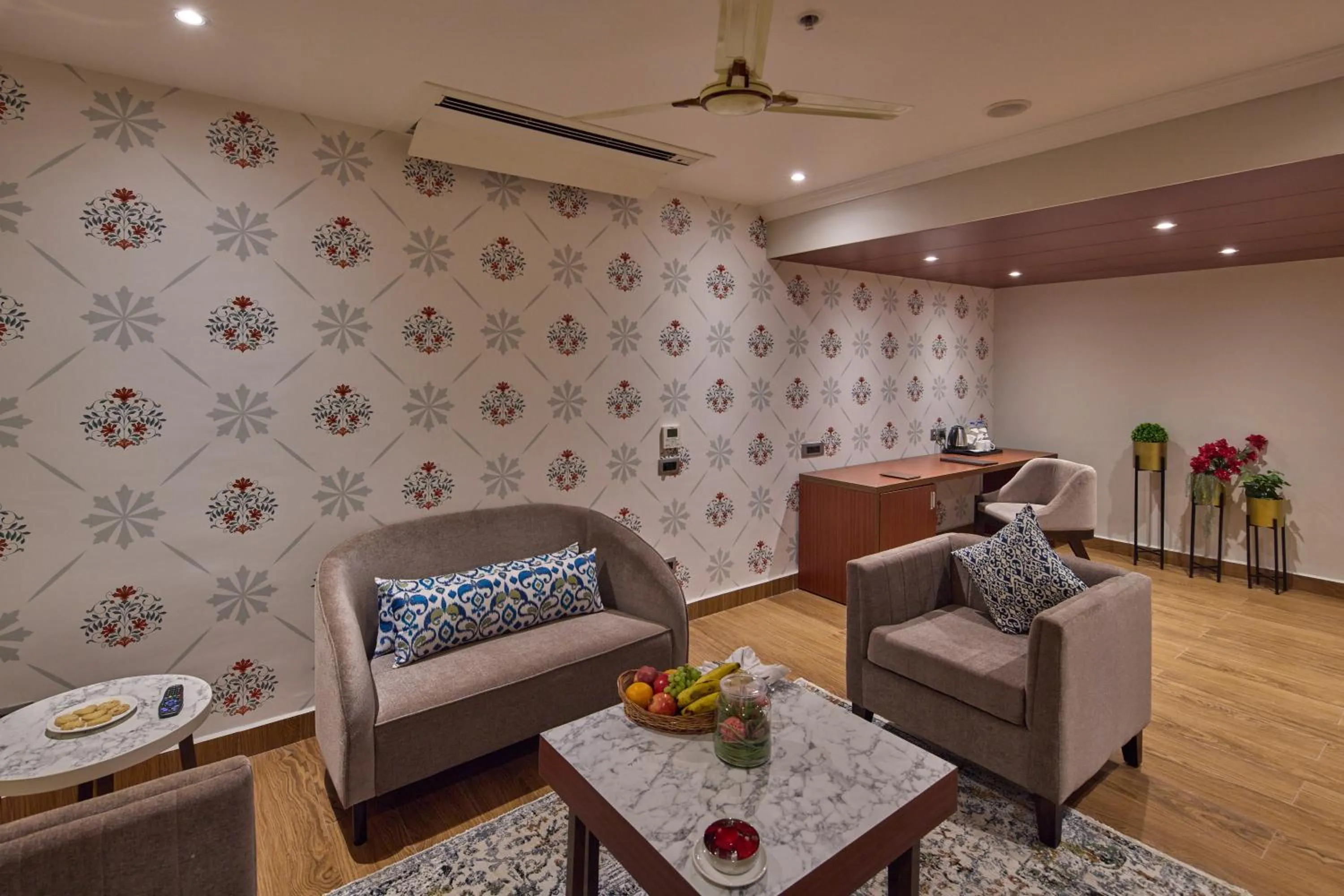 Living room in Golden Tulip Tirupati