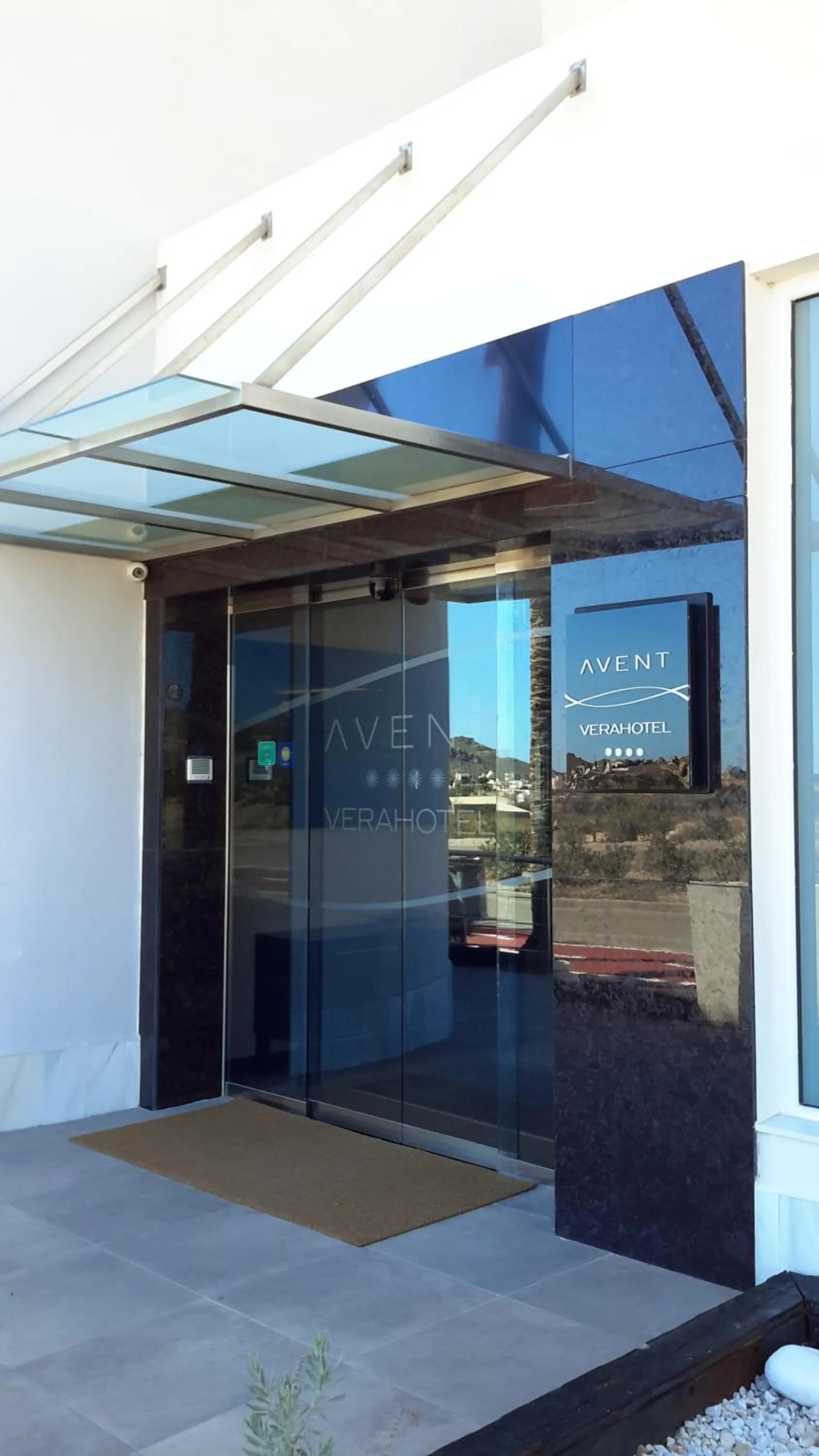 Facade/entrance in Avent Verahotel