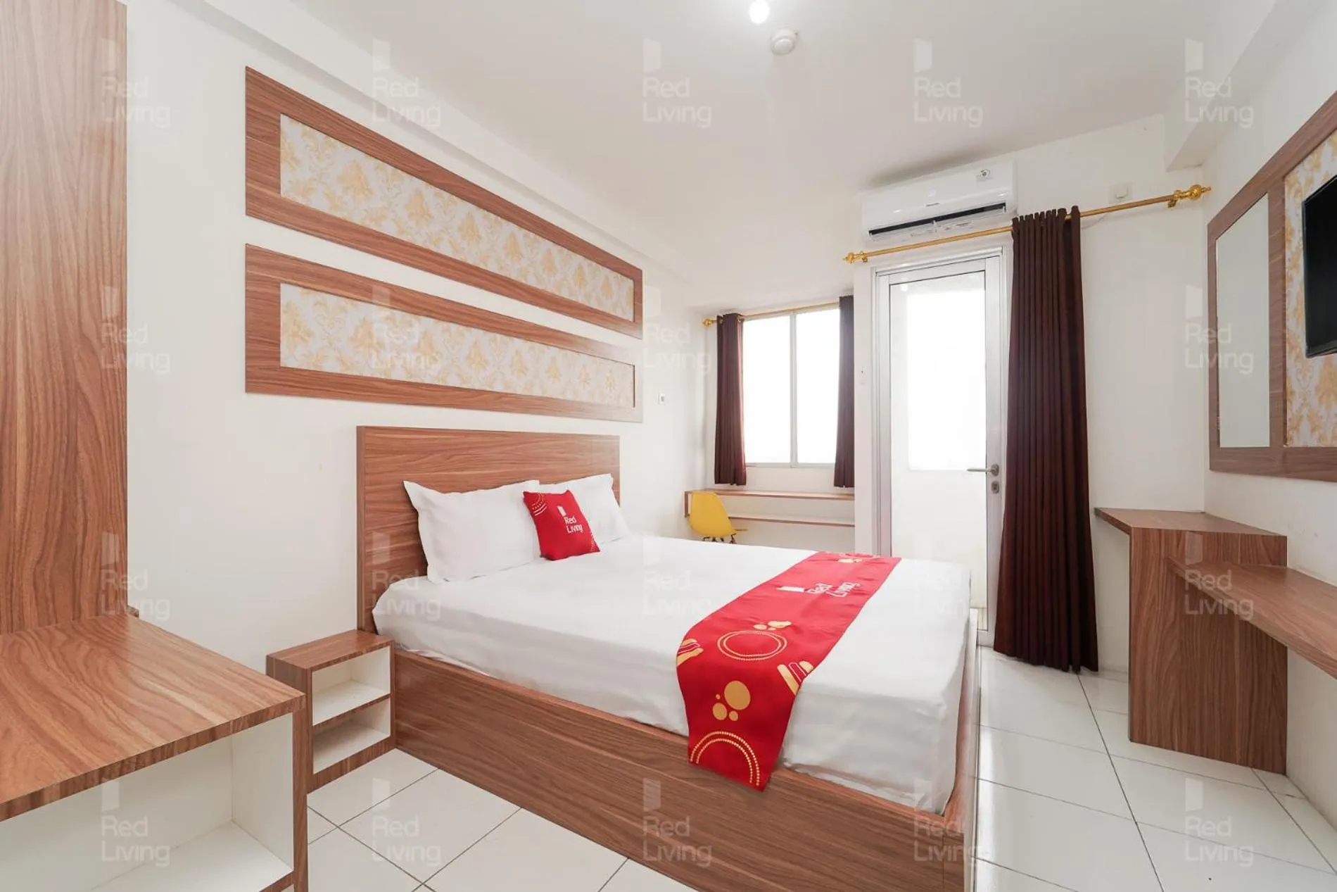 Bedroom, Bed in RedLiving Apartemen Riverview Residence - Alima View Tower Mahakam