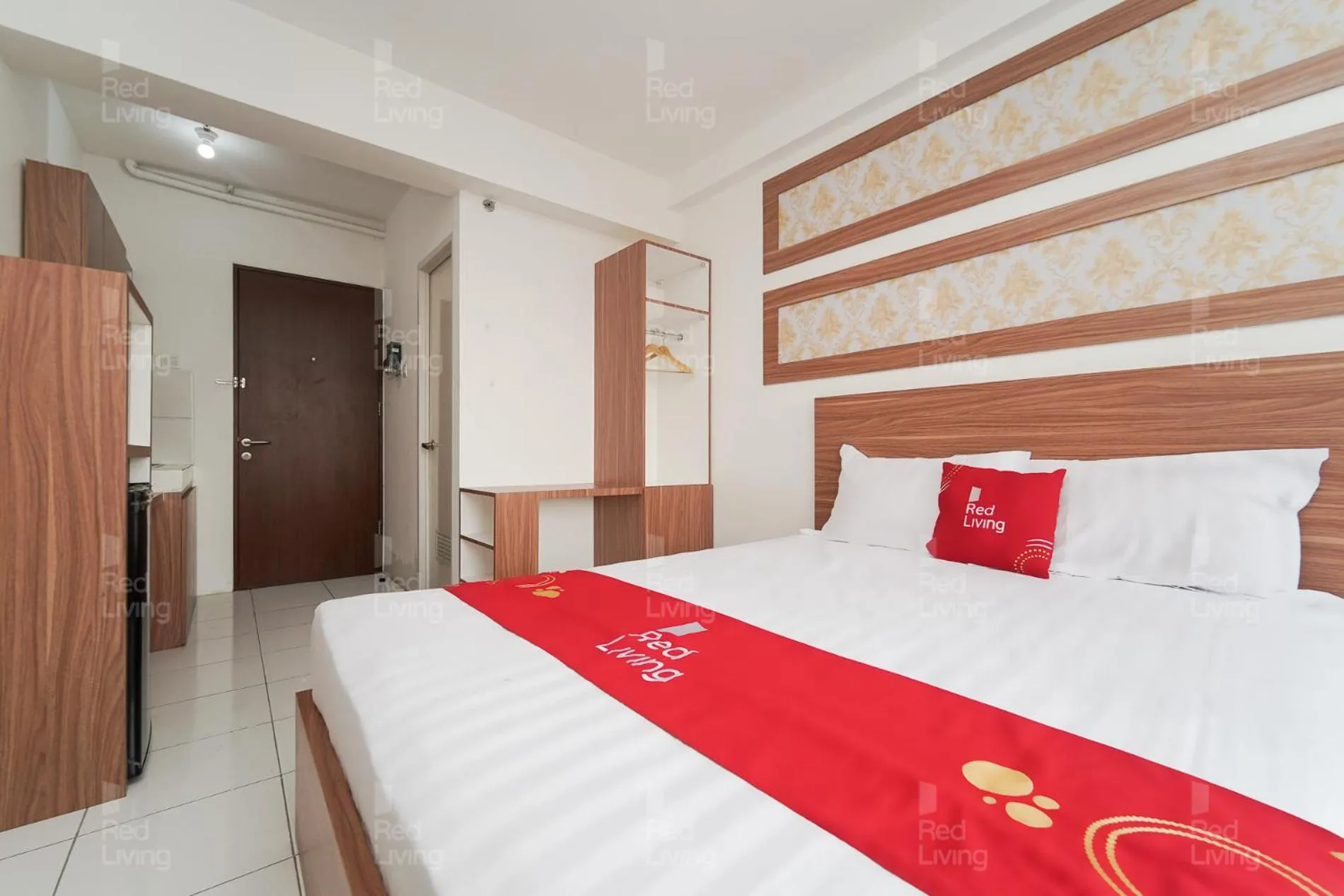 Bedroom, Bed in RedLiving Apartemen Riverview Residence - Alima View Tower Mahakam