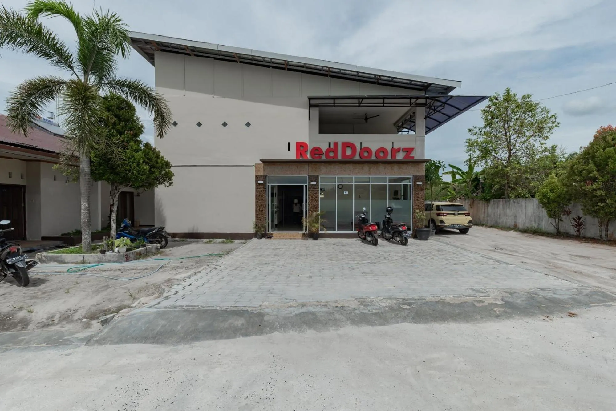 Property building in Urbanview Hotel Diamond Malai Permata near Universitas Palangkaraya