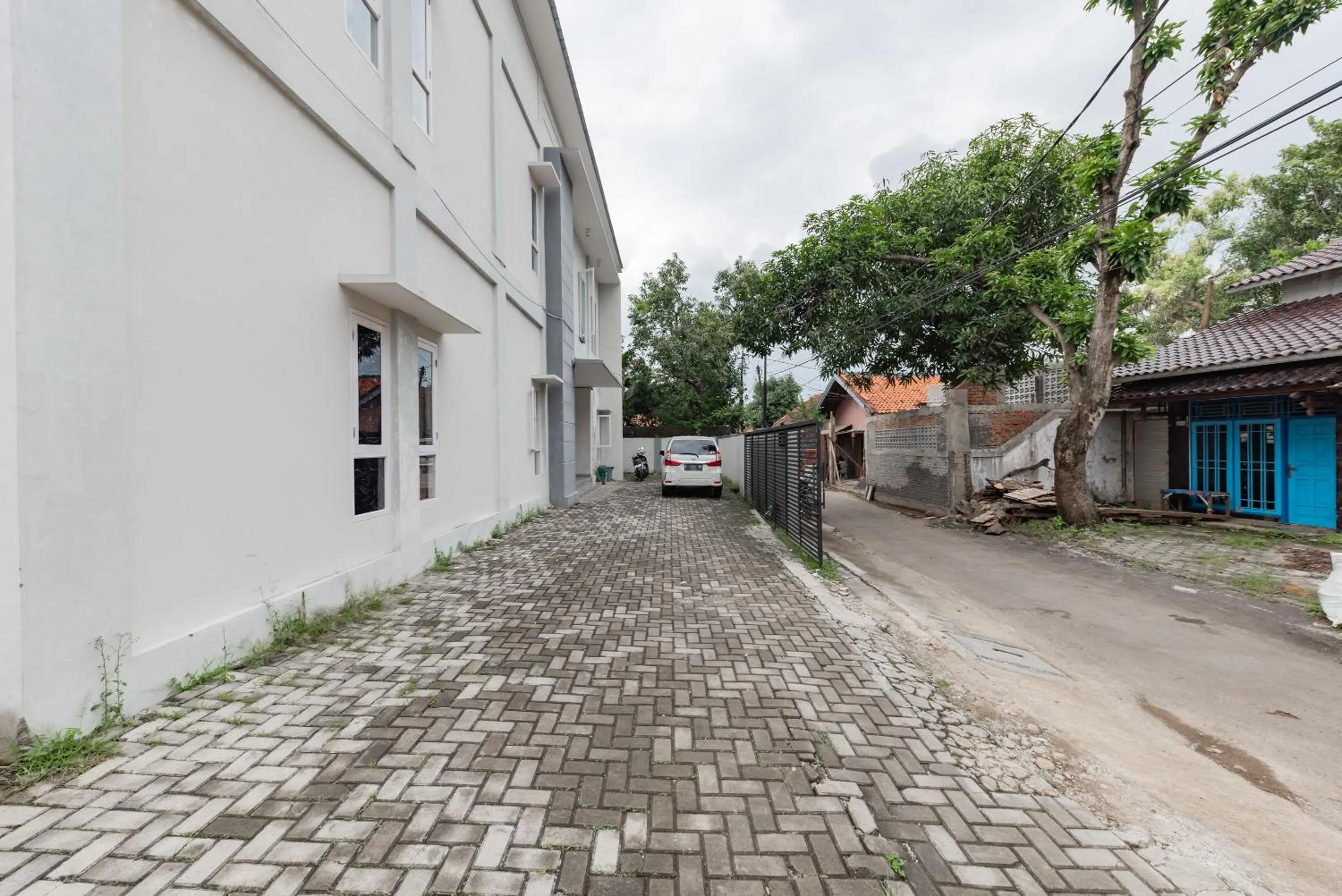 Property building in Urbanview Hotel Sabar Residence CSB Mall