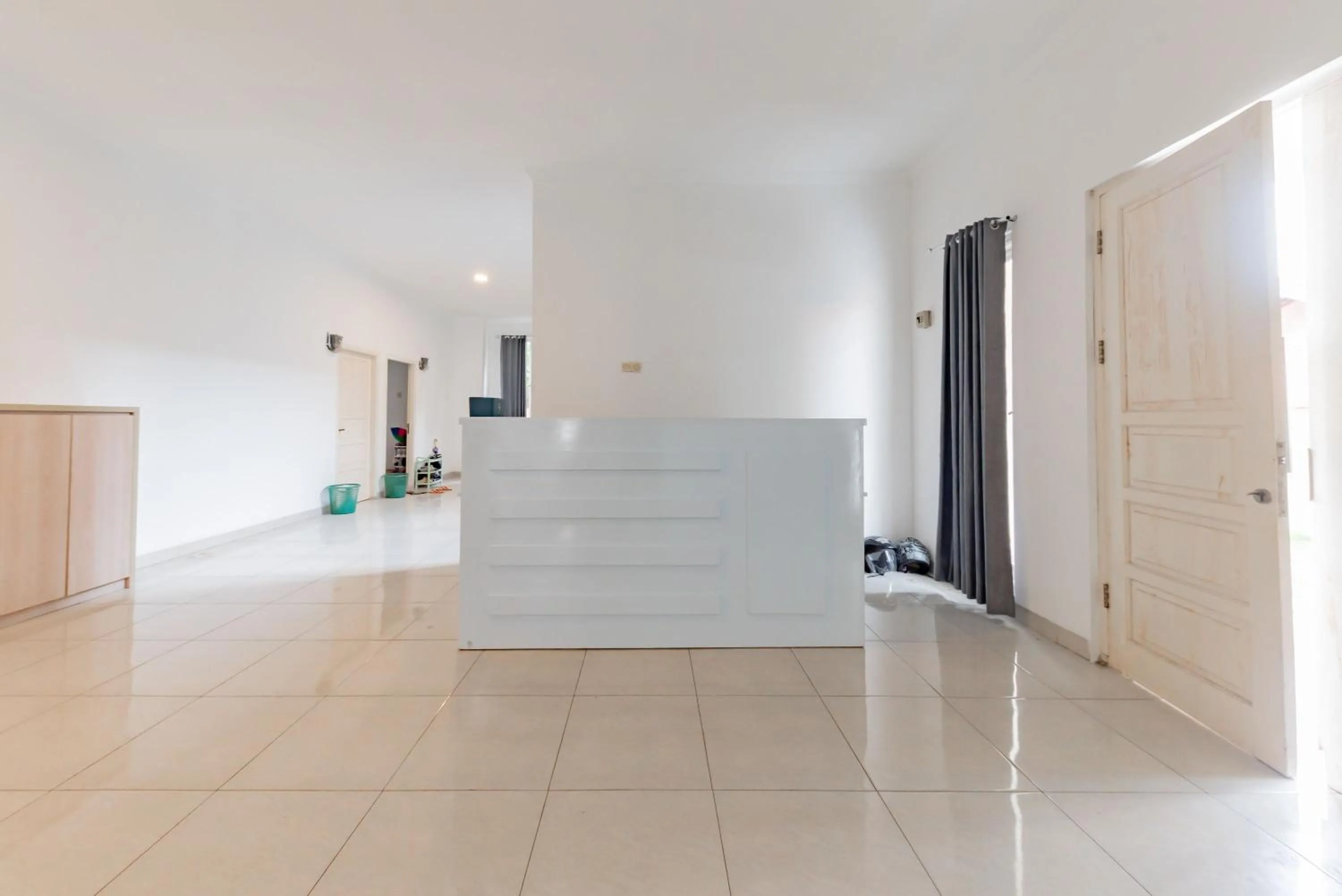 Lobby or reception in Urbanview Hotel Sabar Residence CSB Mall