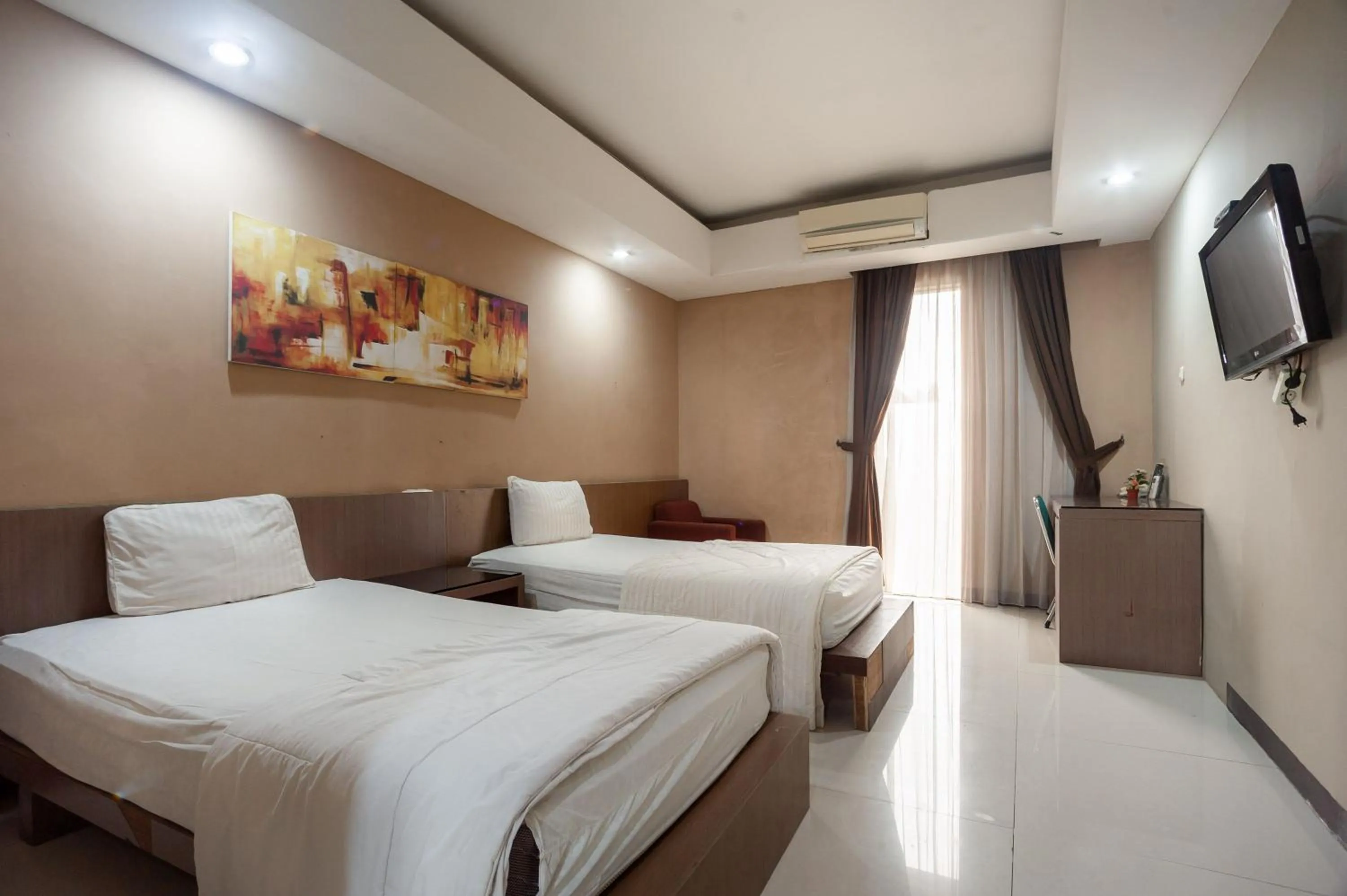 Bedroom, Bed in Safwah Bintaro Syariah Mitra RedDoorz