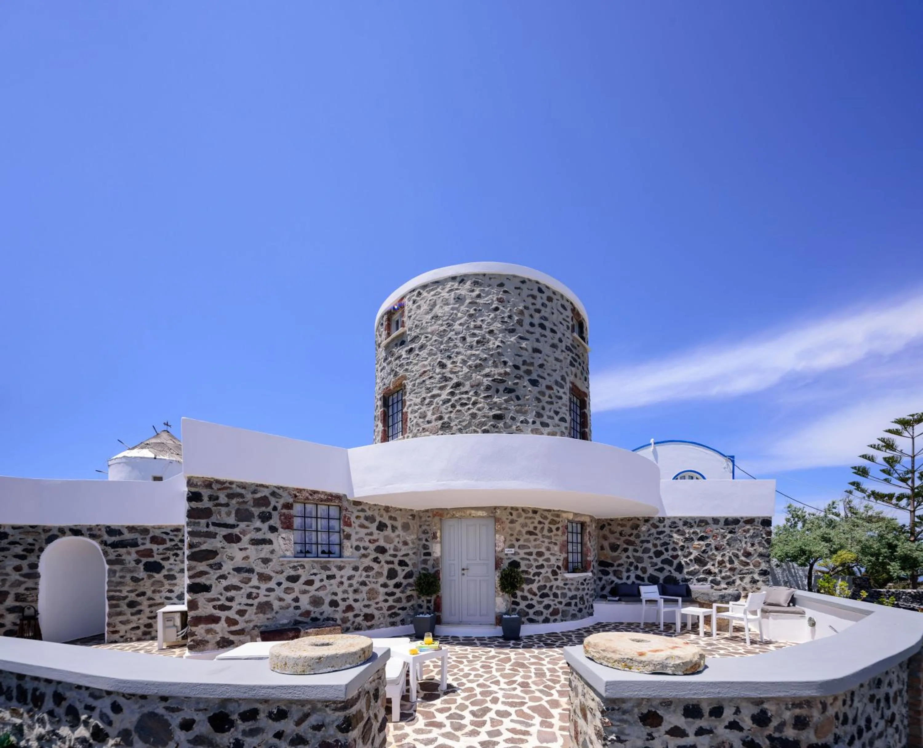 Property building in CASA ARISTA