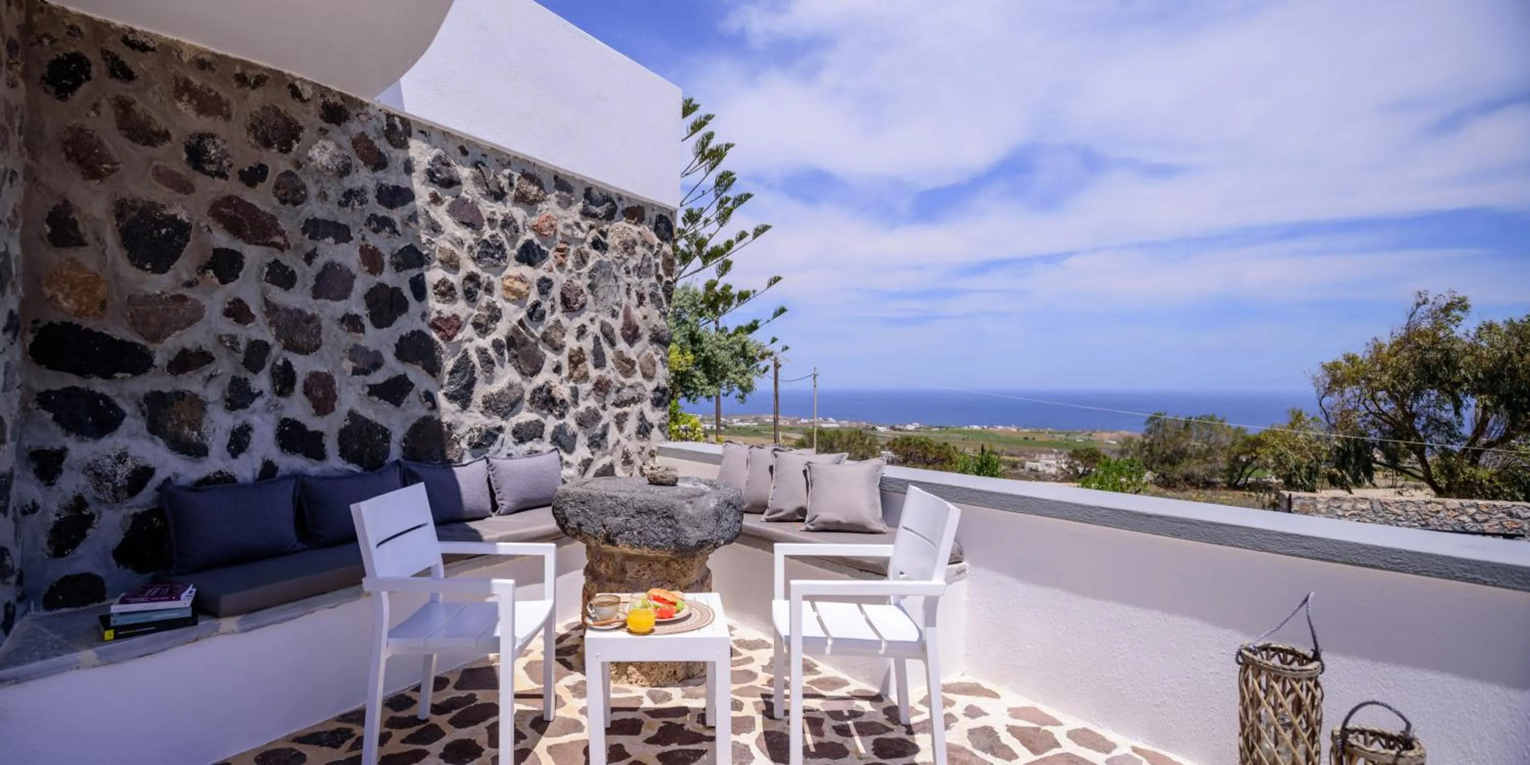 Property building in CASA ARISTA