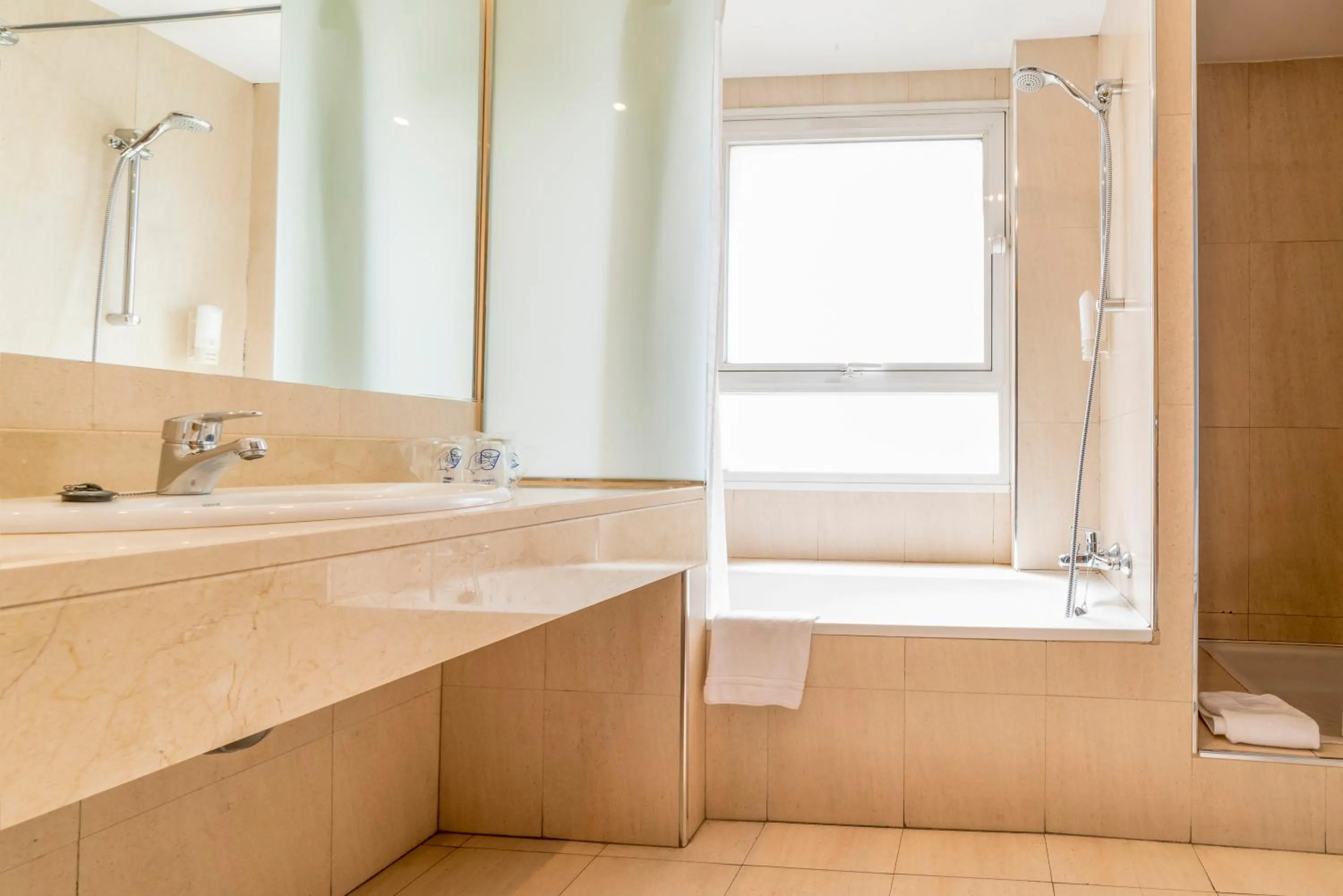 Photo of the whole room in Infanta Mercedes