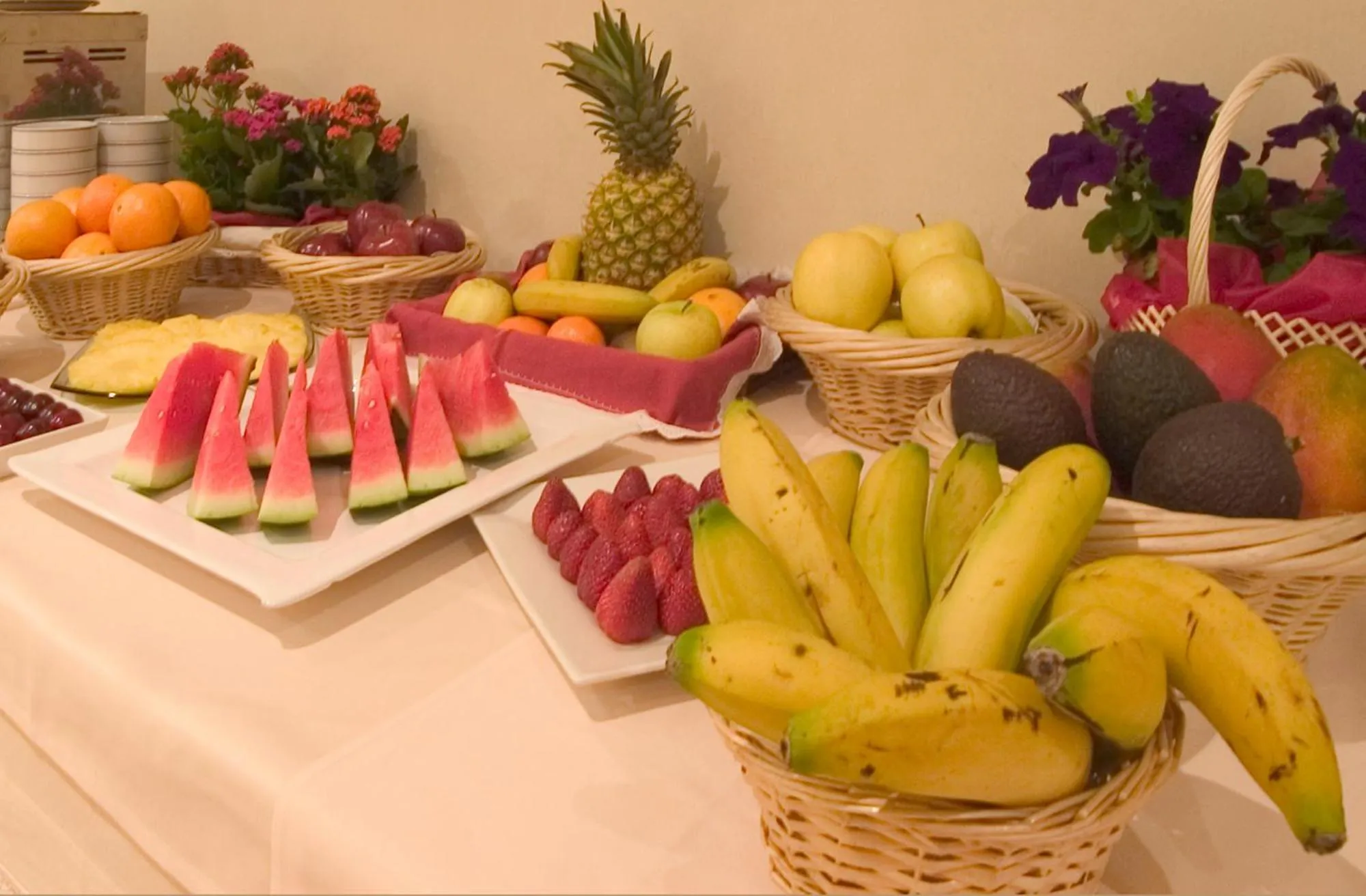 Food in Infanta Mercedes