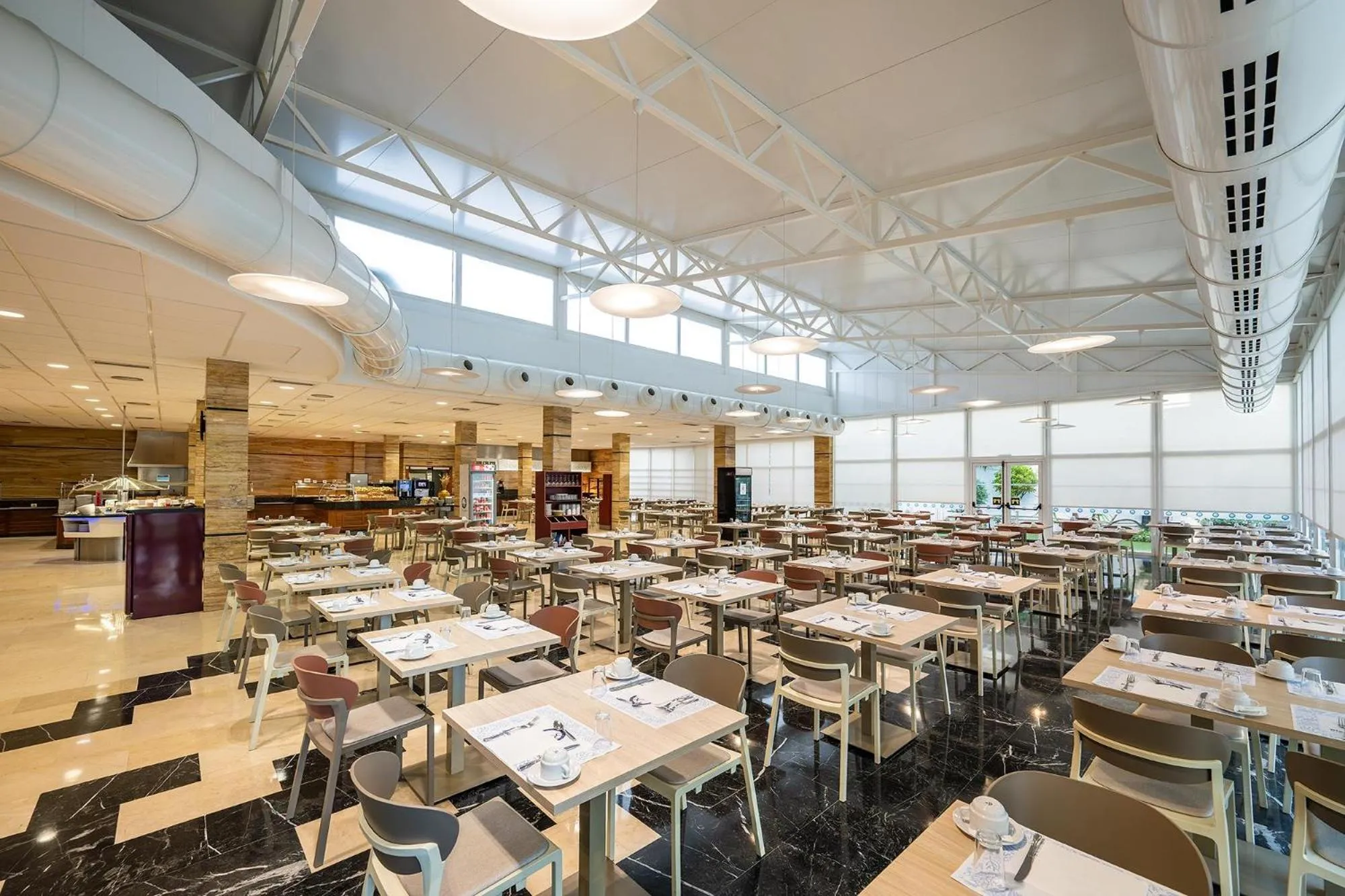 Restaurant/places to eat in Poseidon Resort