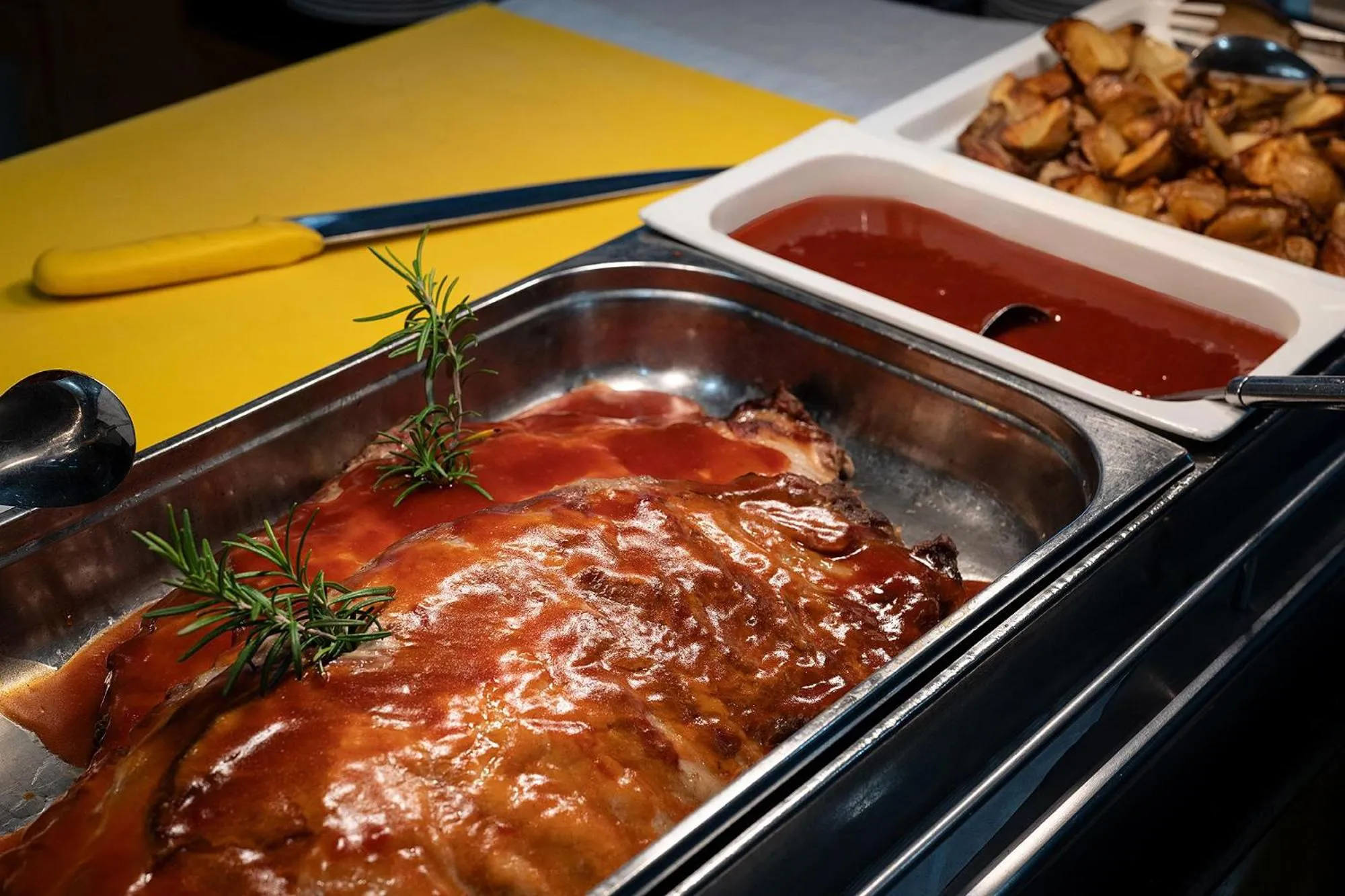 Restaurant/places to eat in Poseidon Resort