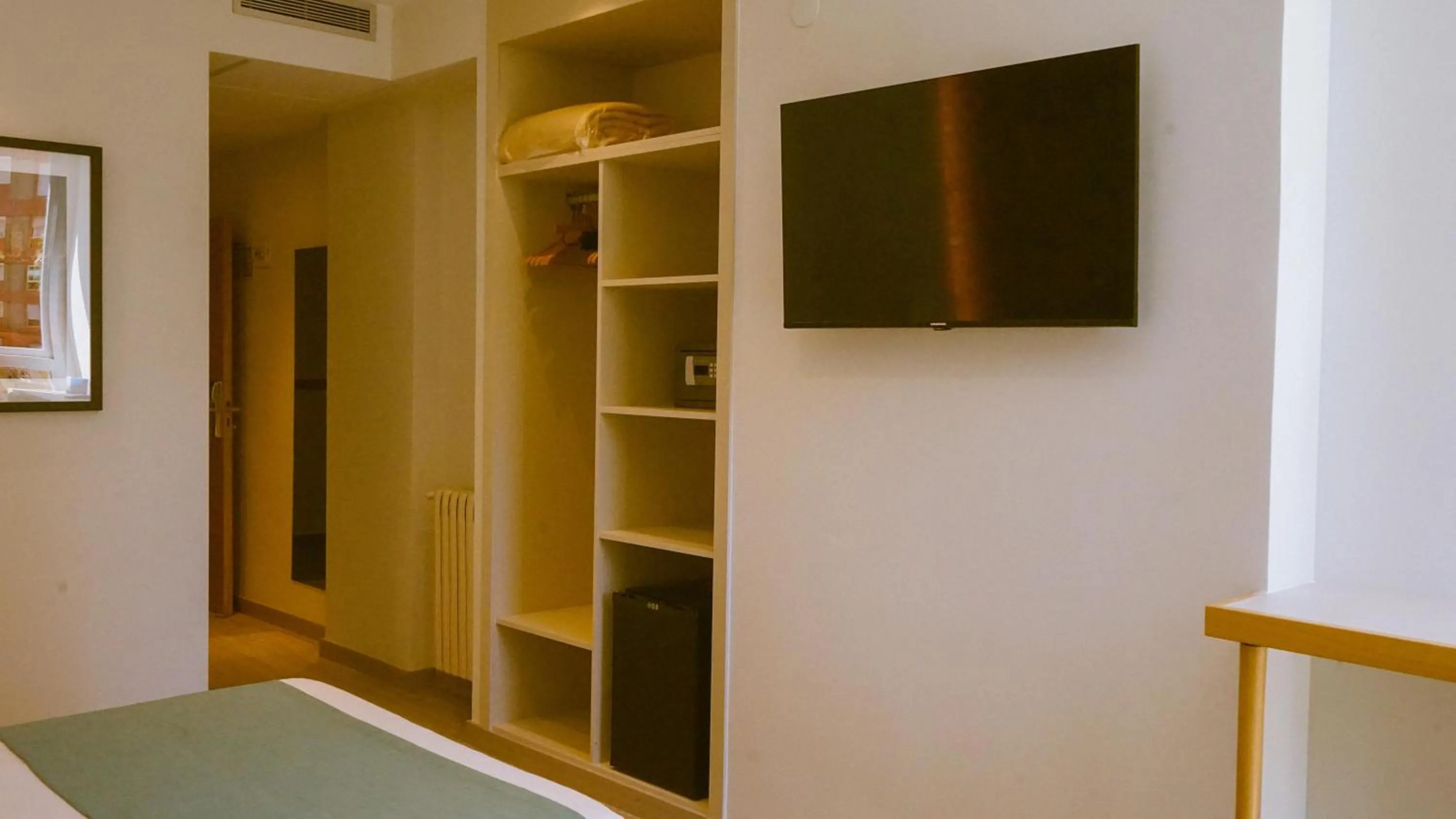 Photo of the whole room in Poseidon Resort