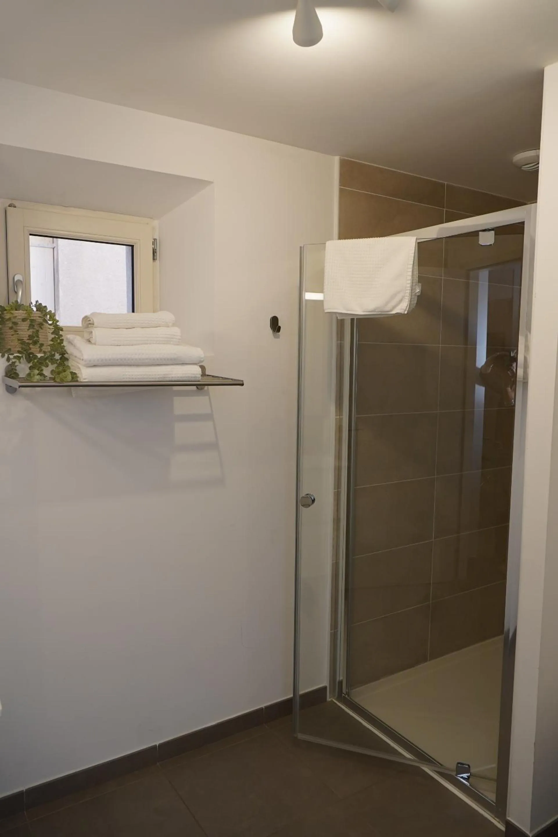 Bedroom in SOUS LES PLATANES